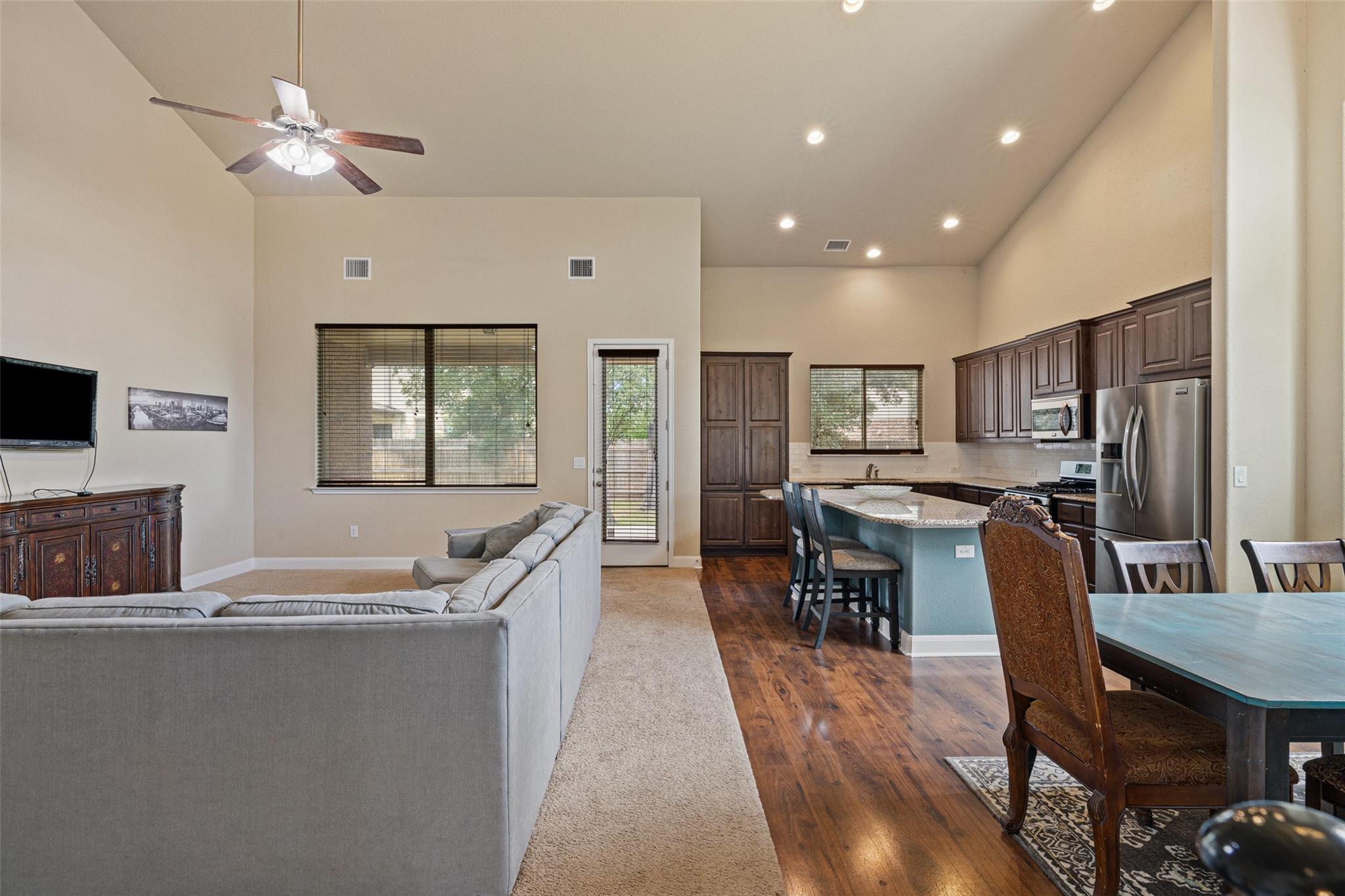 2444 Bowen St, Leander, TX 78641