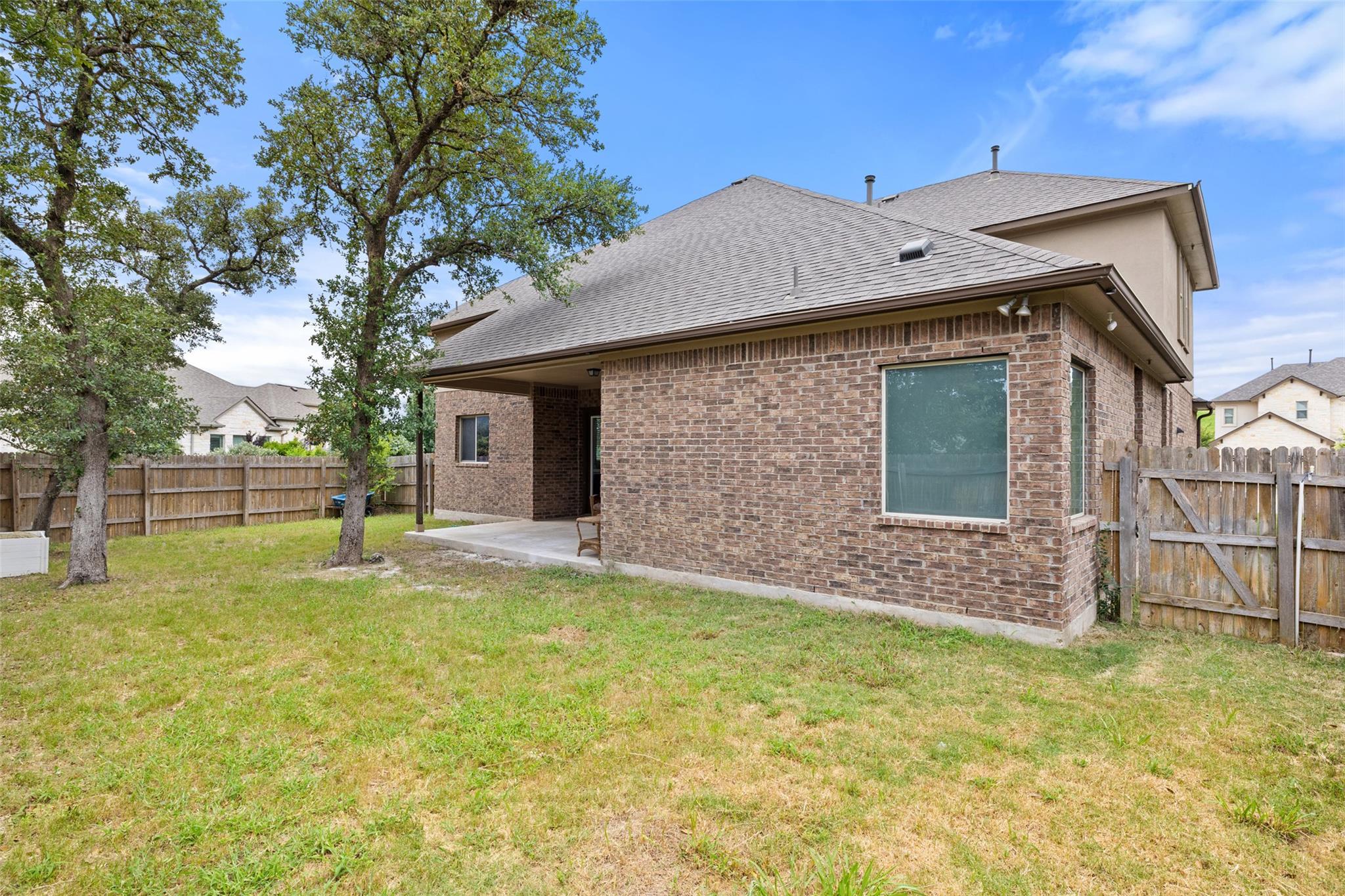 2444 Bowen St, Leander, TX 78641