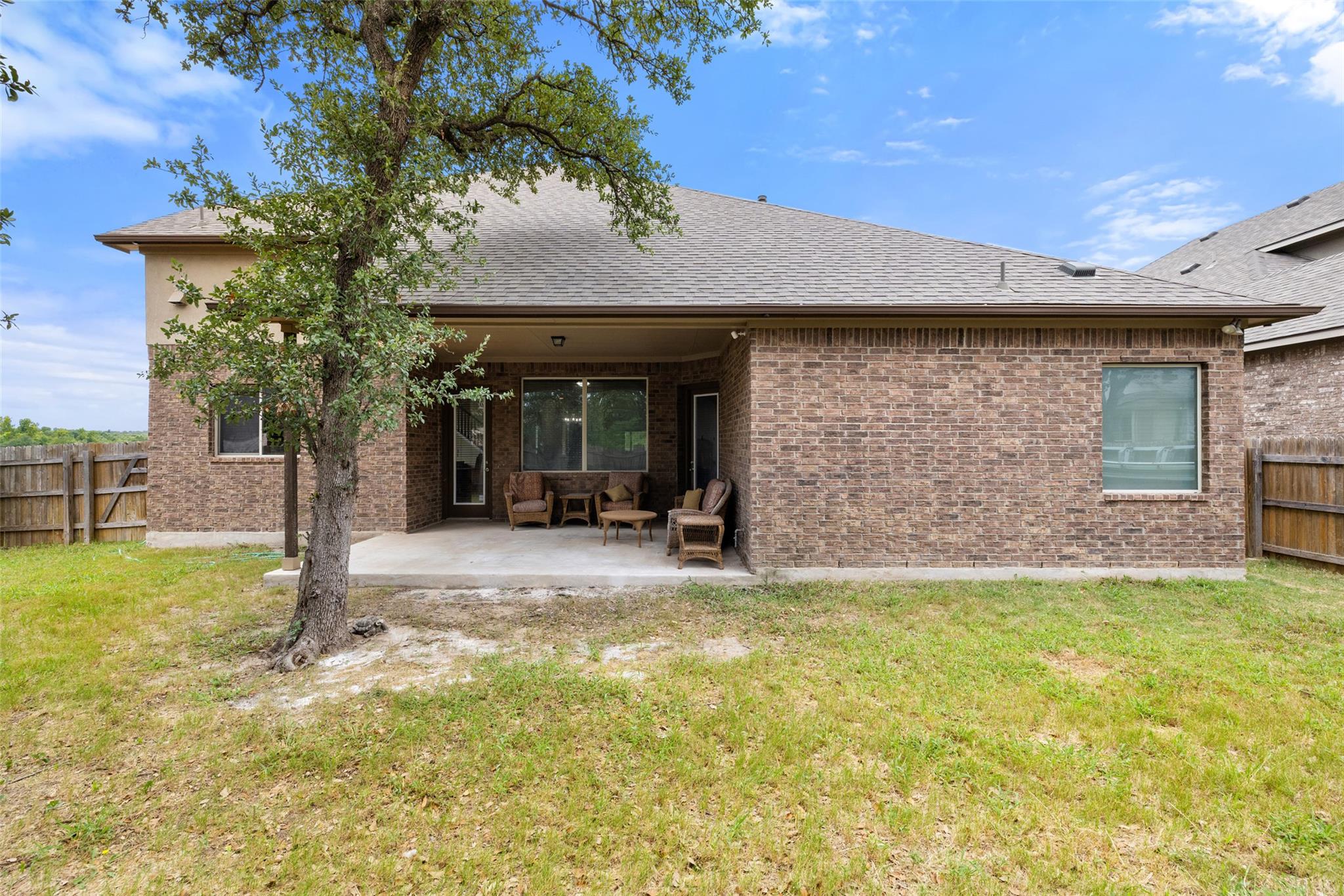 2444 Bowen St, Leander, TX 78641
