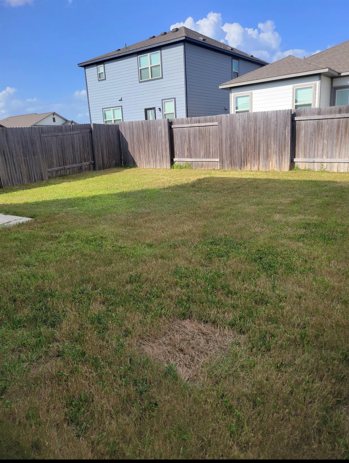 136 Eagles Dare Ln, Jarrell, TX 76537