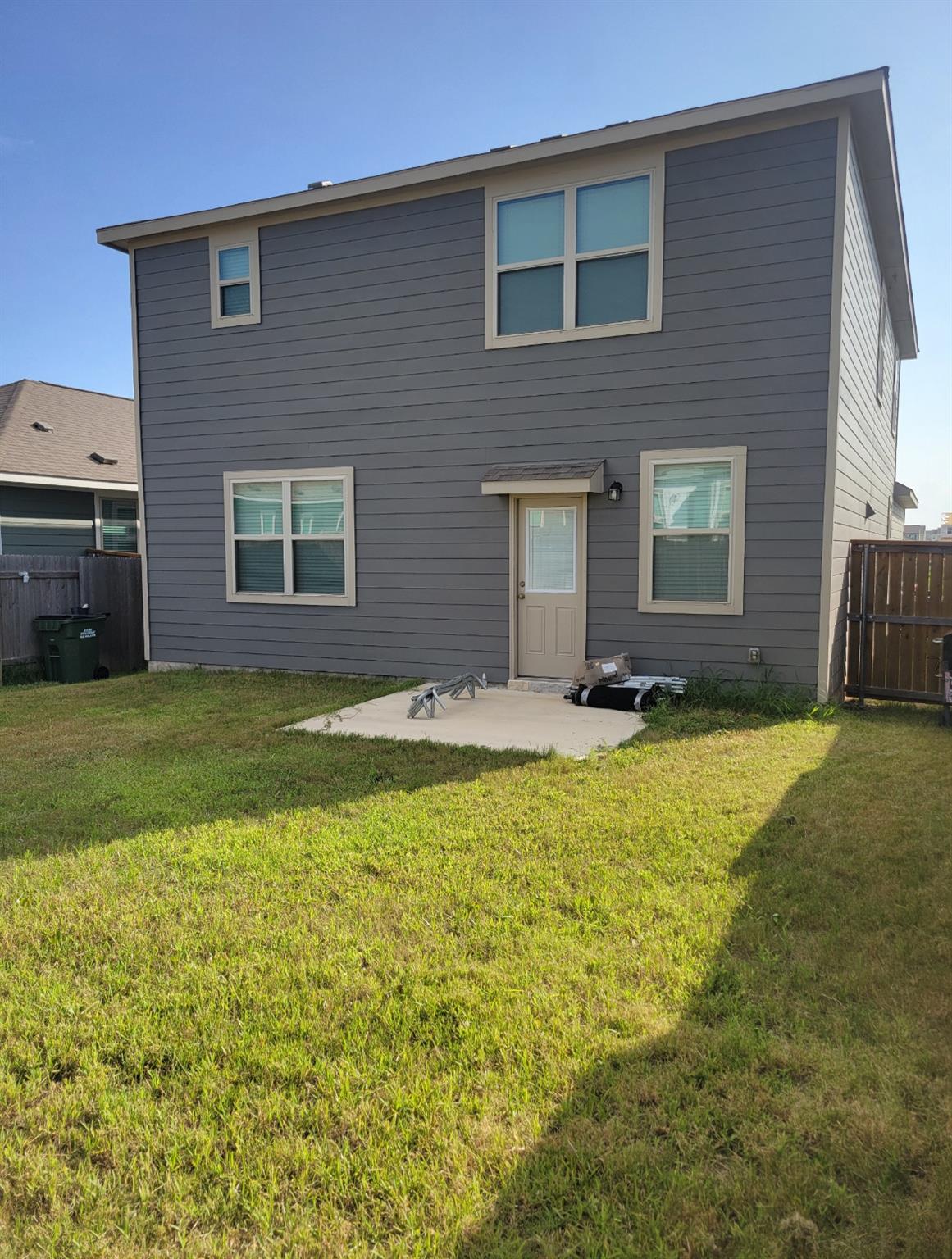 136 Eagles Dare Ln, Jarrell, TX 76537