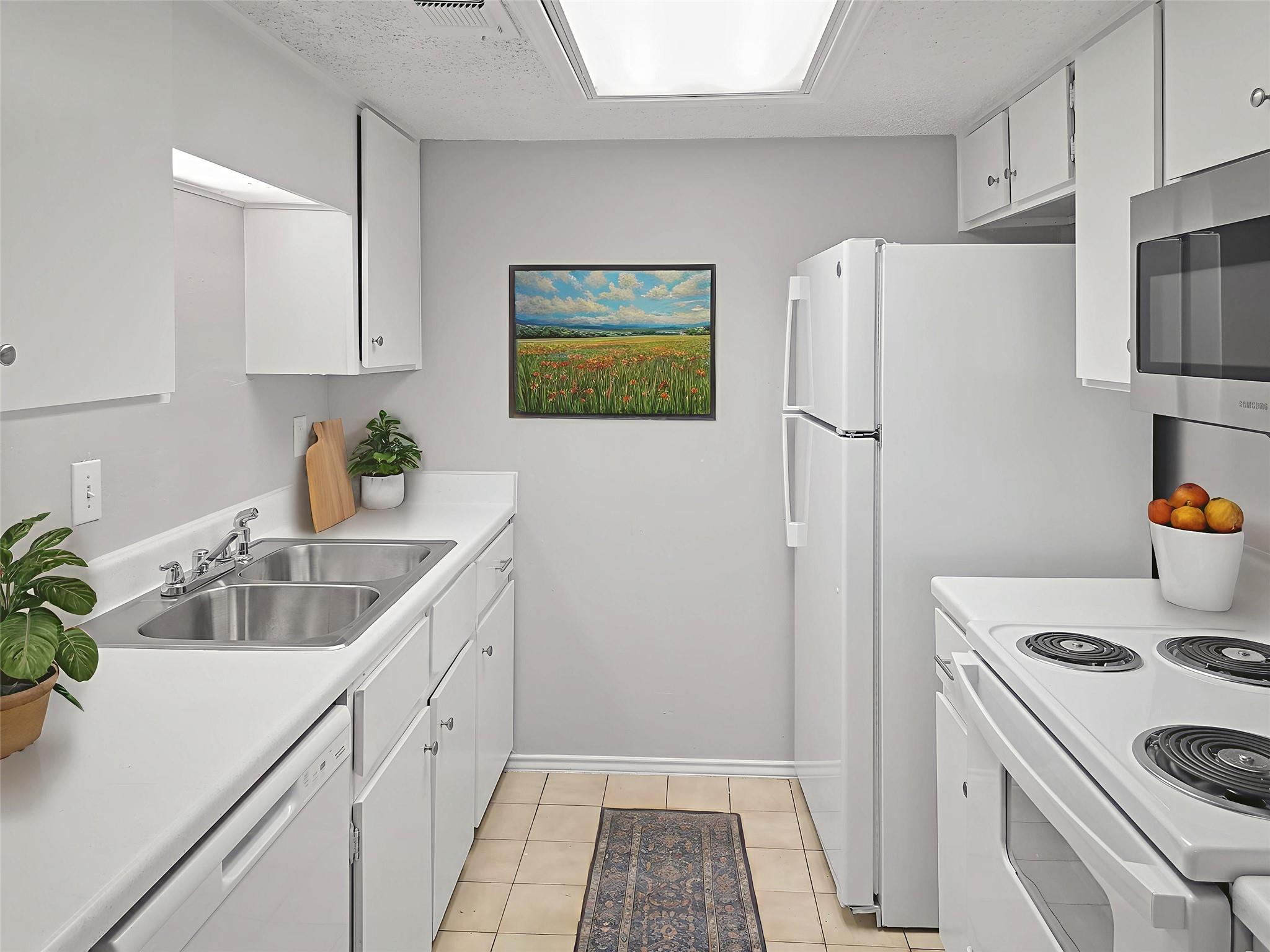 2401 NW Leon St # 110, Austin, TX 78705