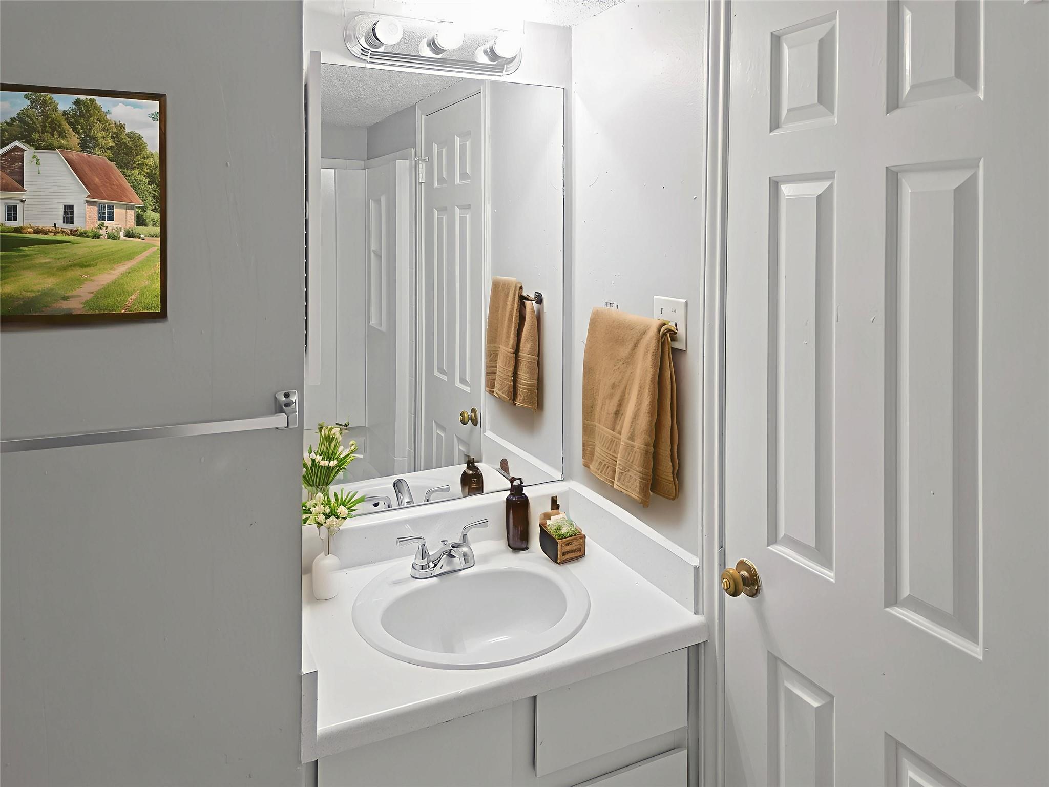 2401 NW Leon St # 110, Austin, TX 78705