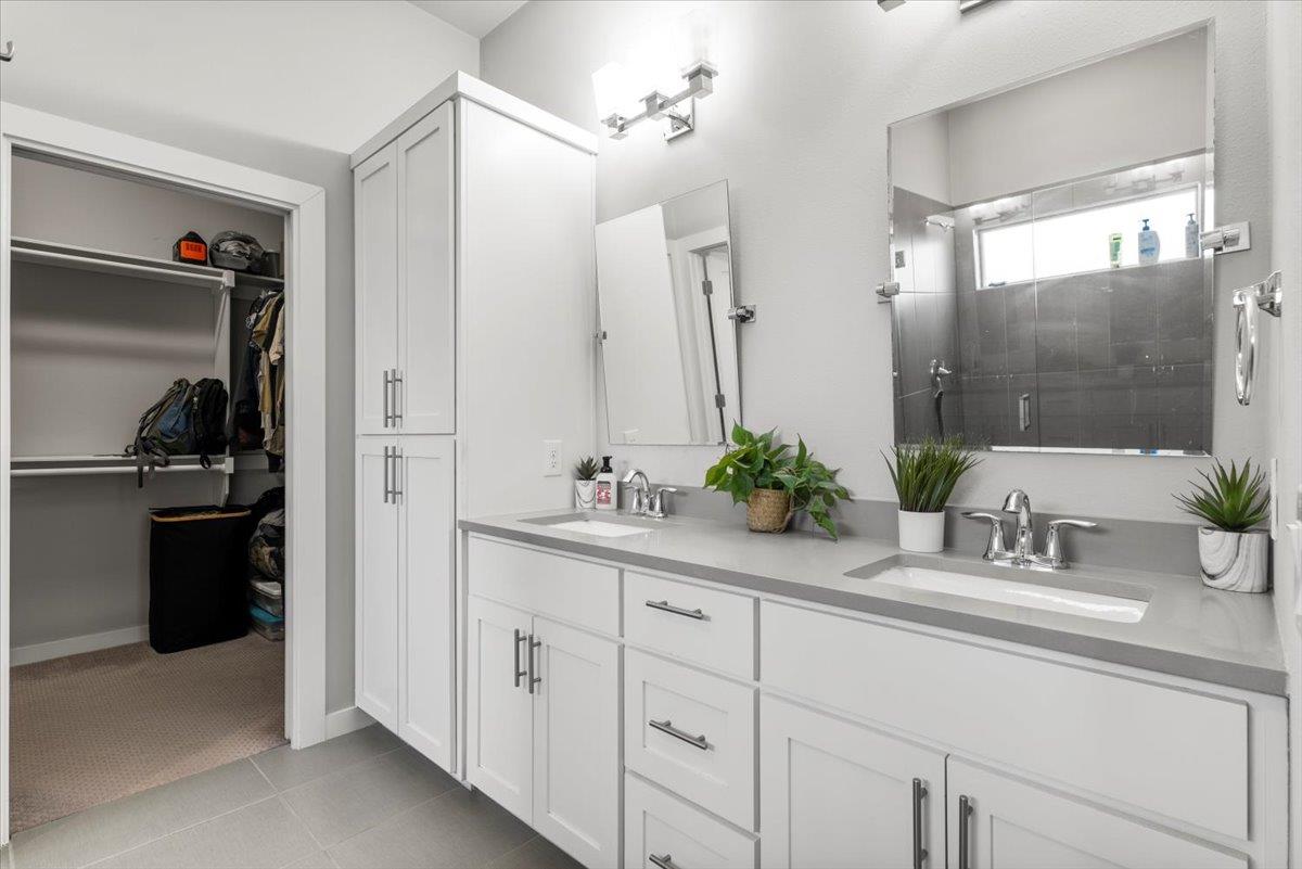 15202 CAVALIER CANYON, Lakeway, TX 78734