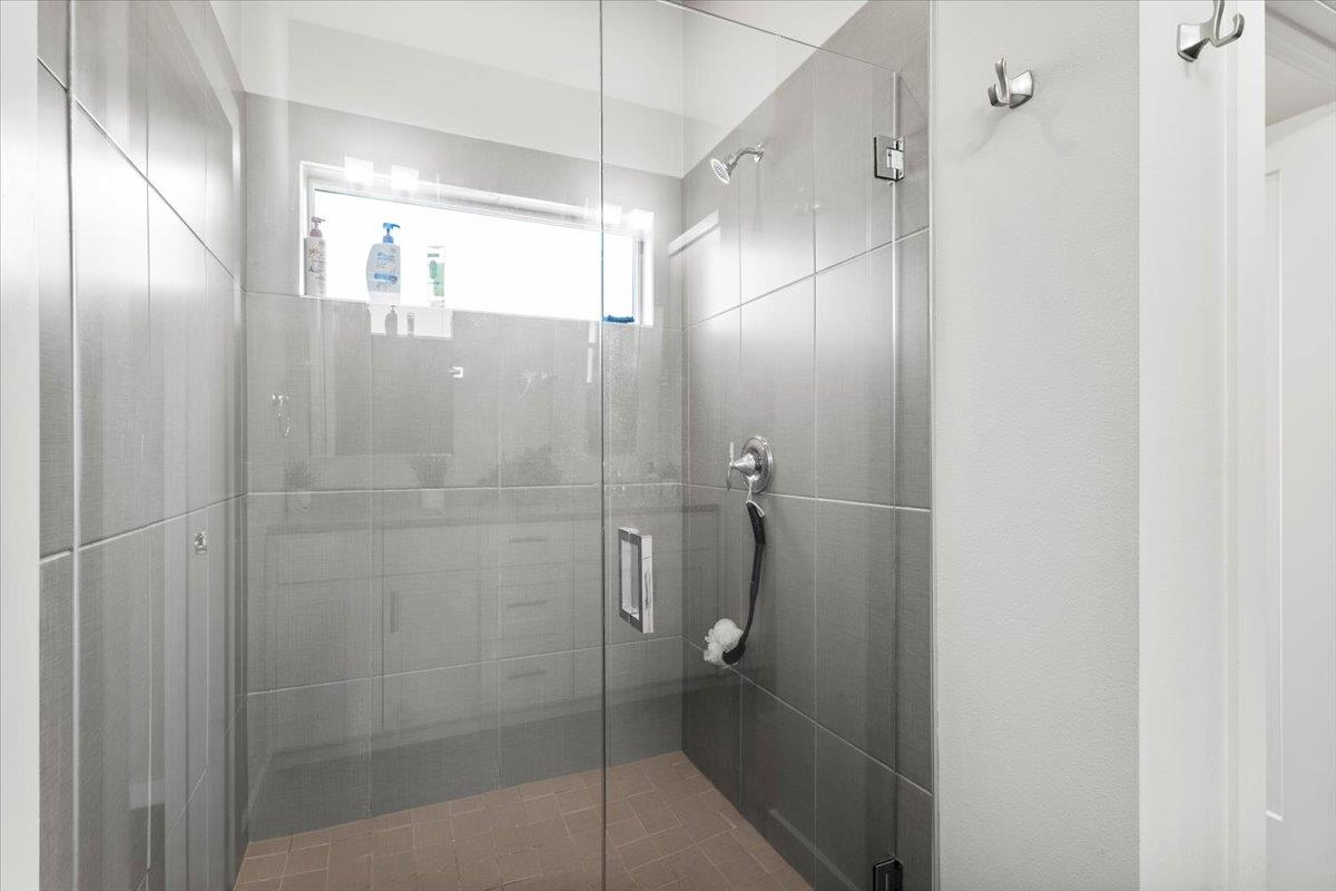 15202 CAVALIER CANYON, Lakeway, TX 78734