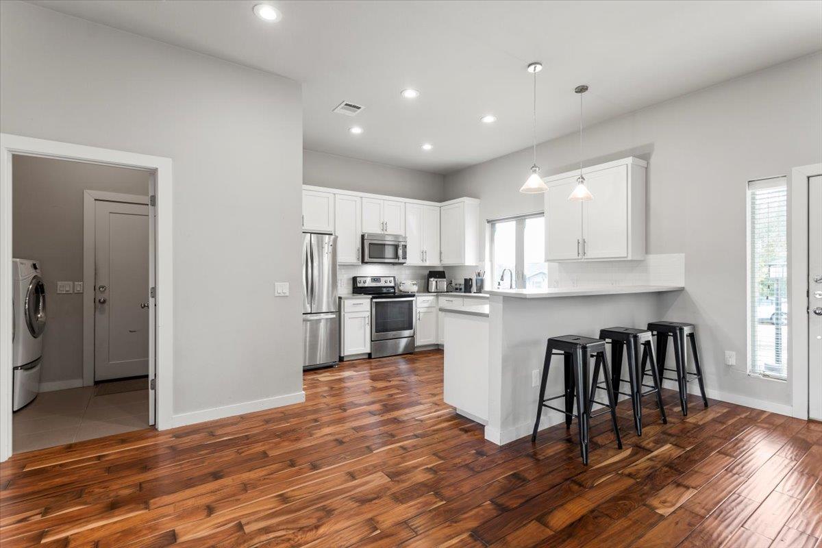 15202 CAVALIER CANYON, Lakeway, TX 78734