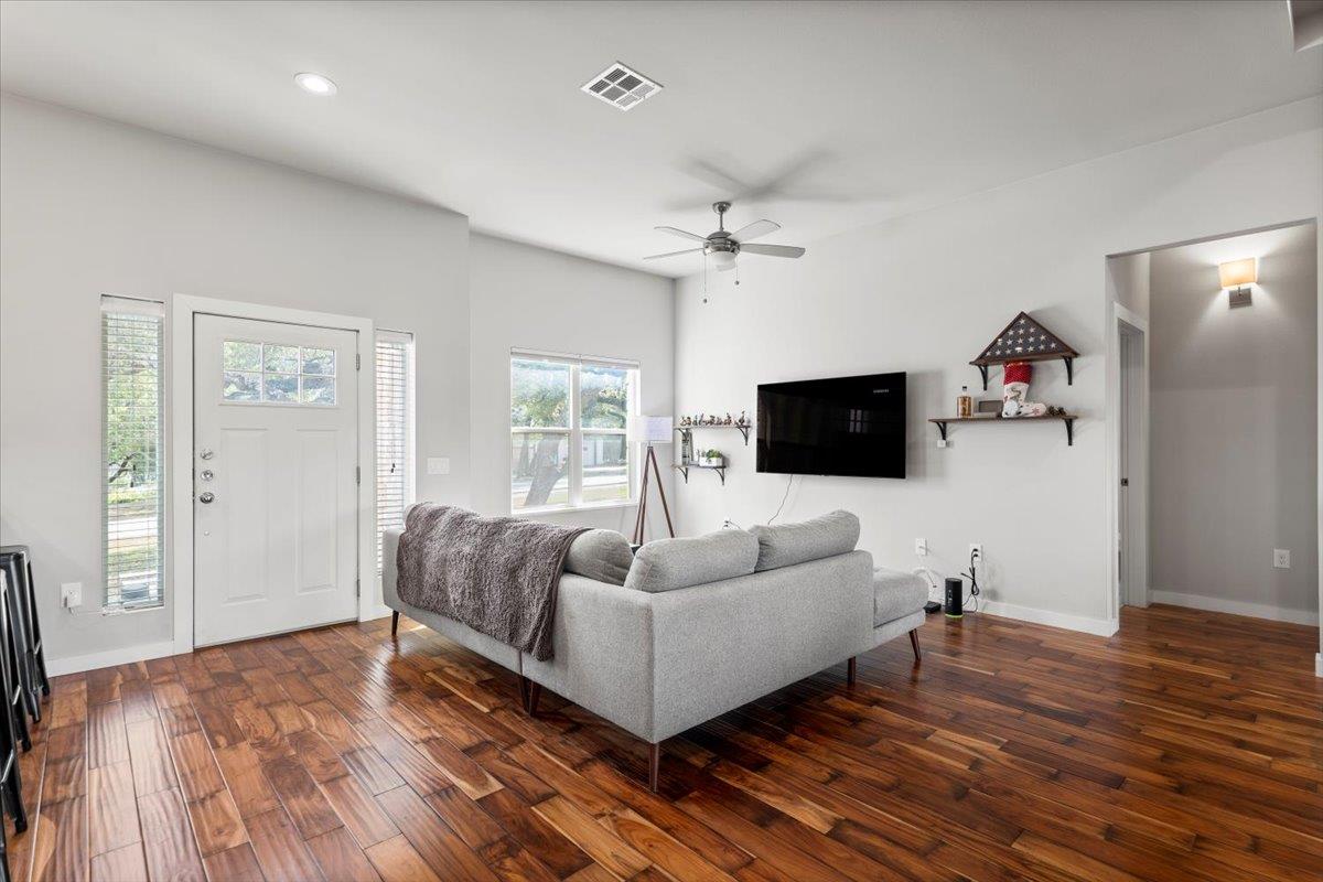 15202 CAVALIER CANYON, Lakeway, TX 78734