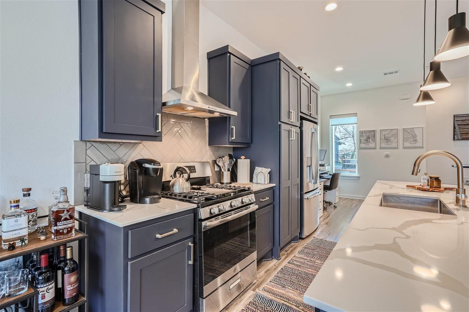 2804 S 1st St # 1106, Austin, TX 78704