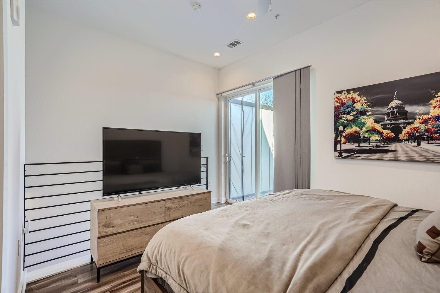 2804 S 1st St # 1106, Austin, TX 78704