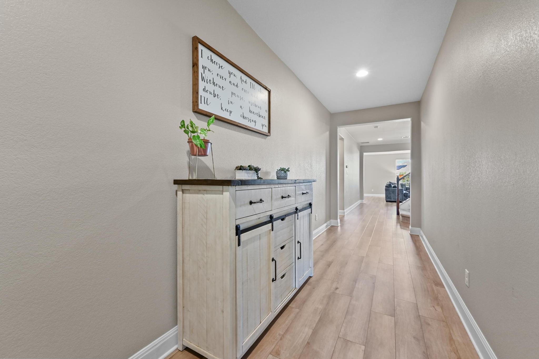 130 Wisteria Ct, Kyle, TX 78640