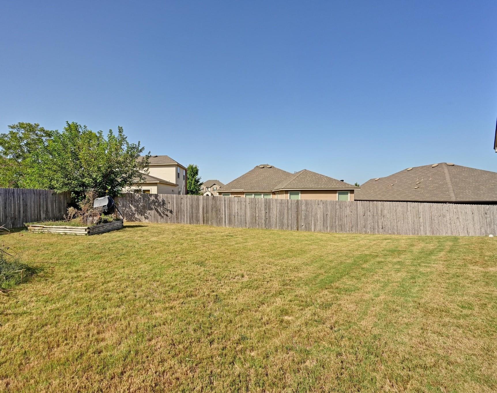 130 Wisteria Ct, Kyle, TX 78640