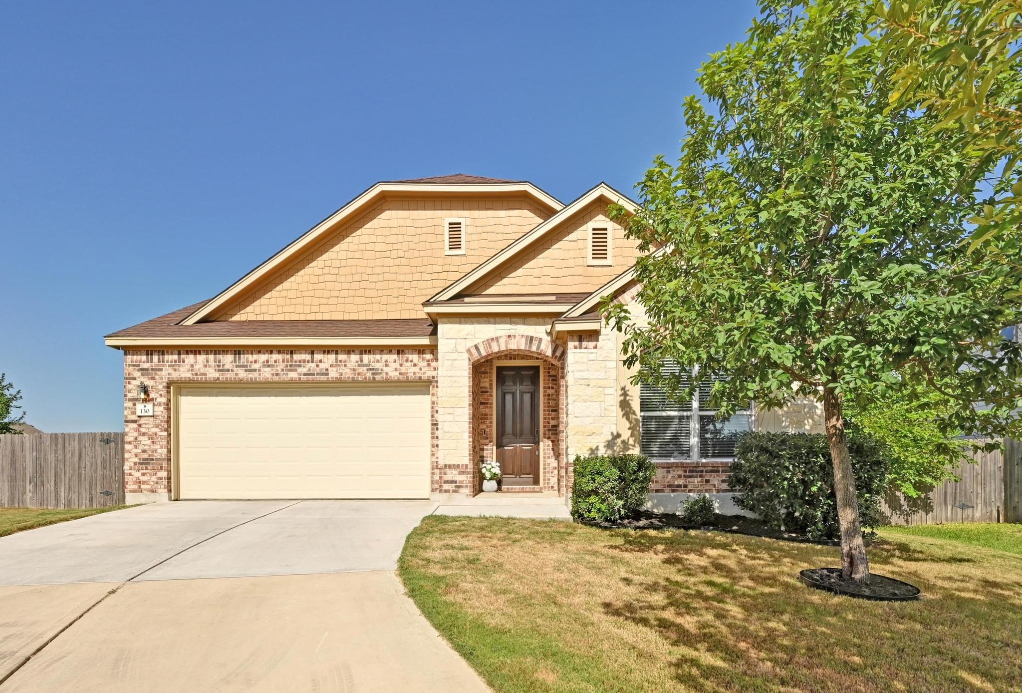 130 Wisteria Ct, Kyle, TX 78640