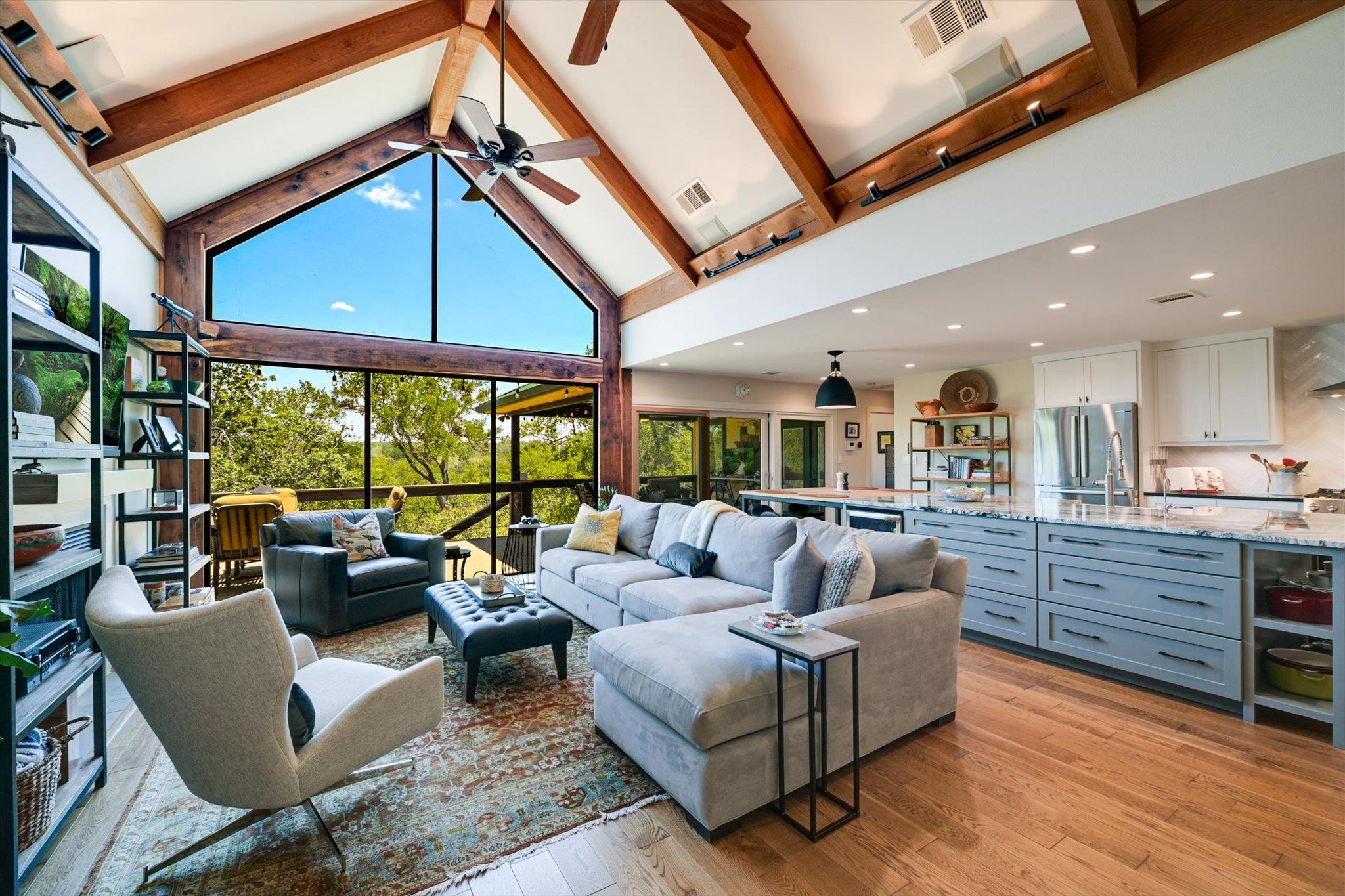 24240 Spur Trl, Spicewood, TX 78669