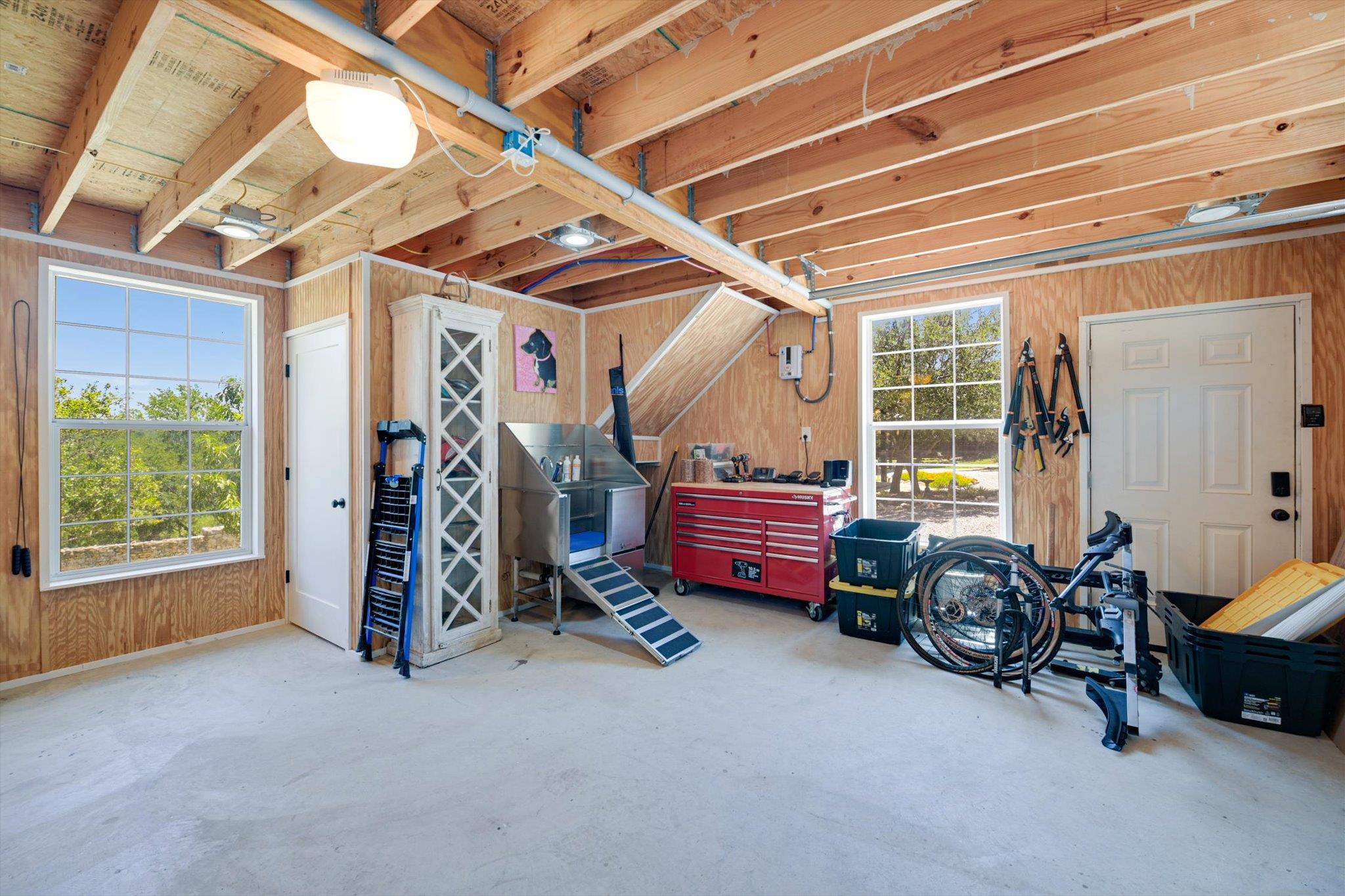 24240 Spur Trl, Spicewood, TX 78669