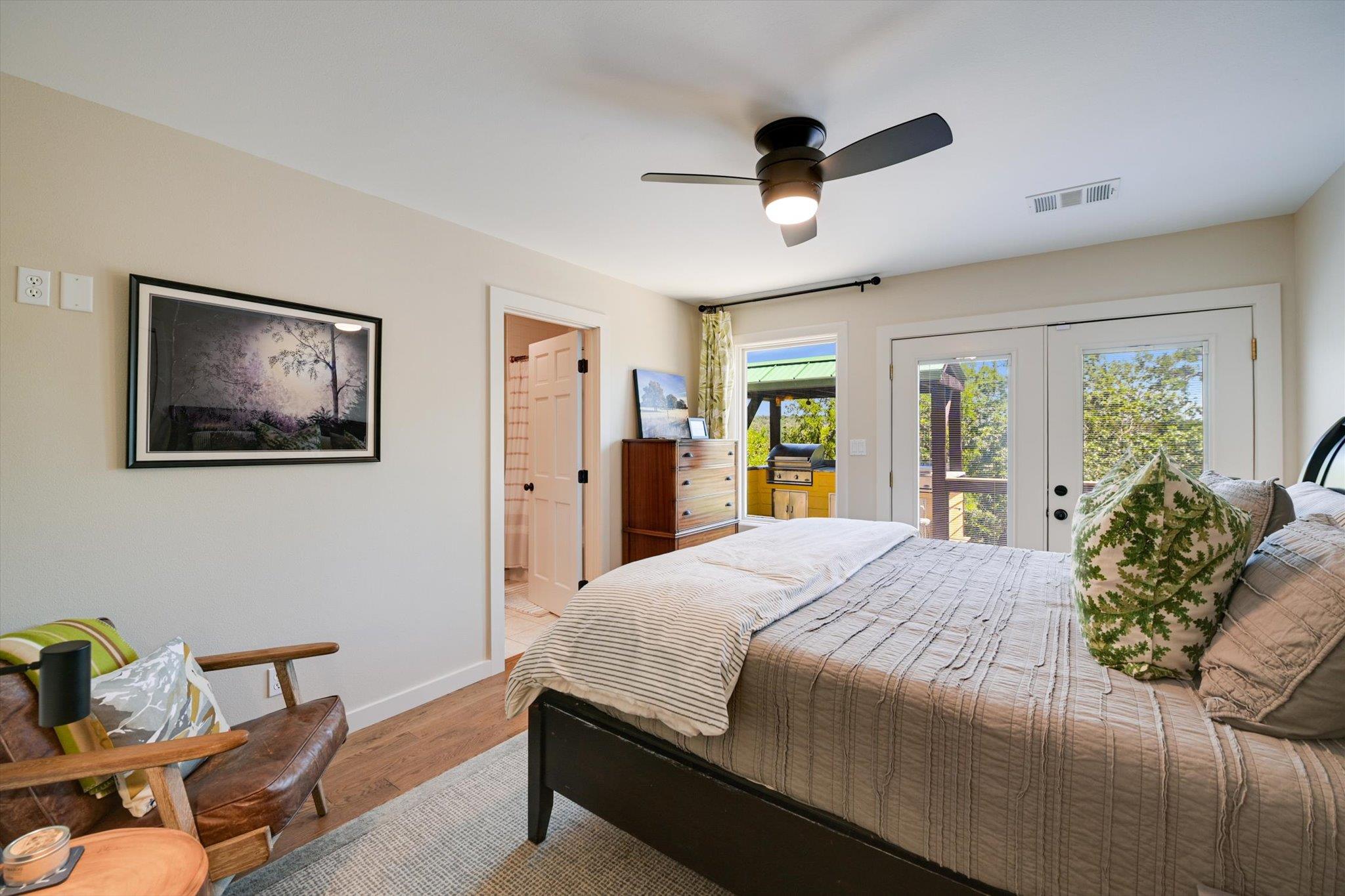 24240 Spur Trl, Spicewood, TX 78669
