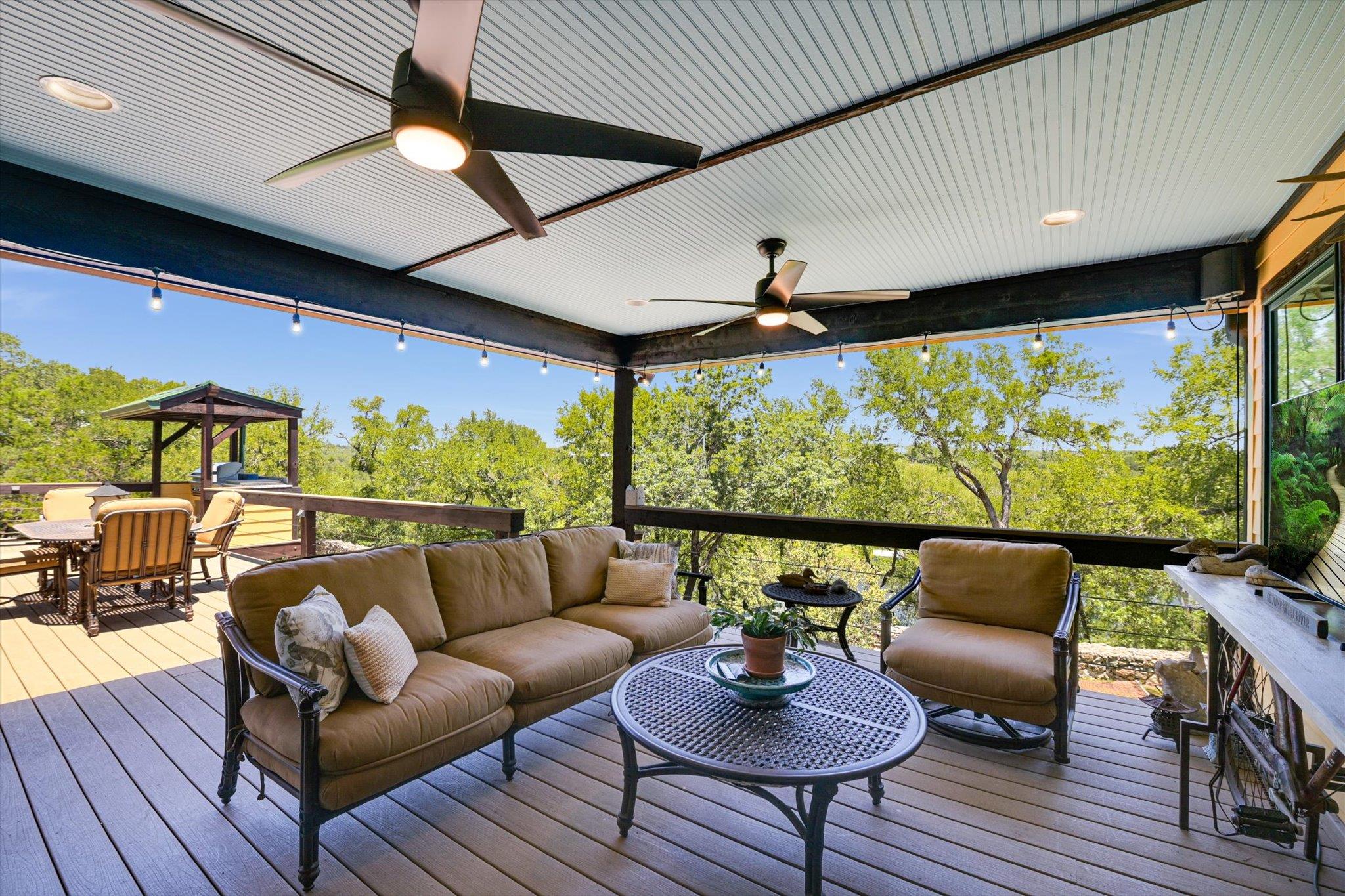 24240 Spur Trl, Spicewood, TX 78669