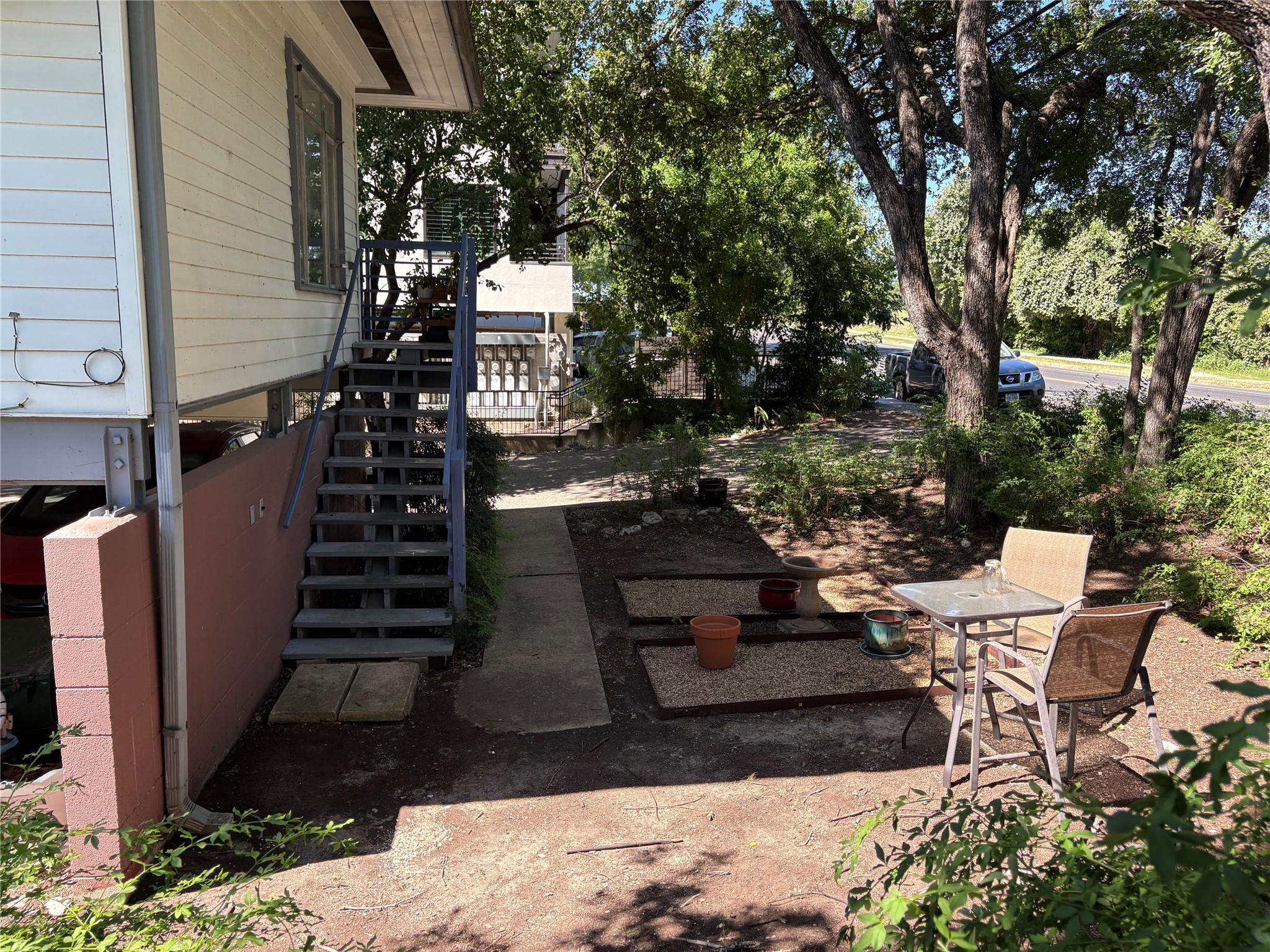 1300 and 1302 Norwalk Ln, Austin, TX 78703