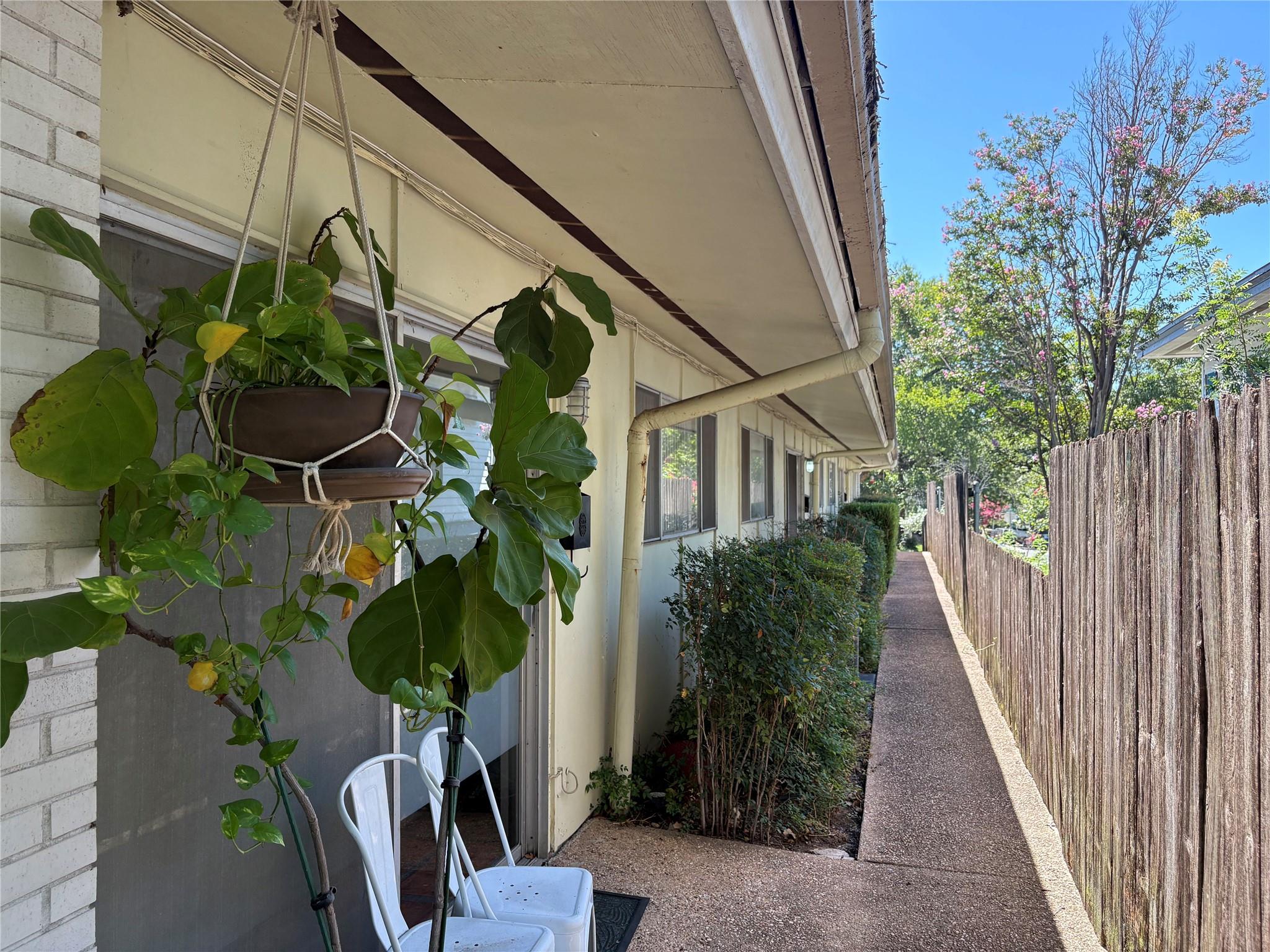 1300 and 1302 Norwalk Ln, Austin, TX 78703