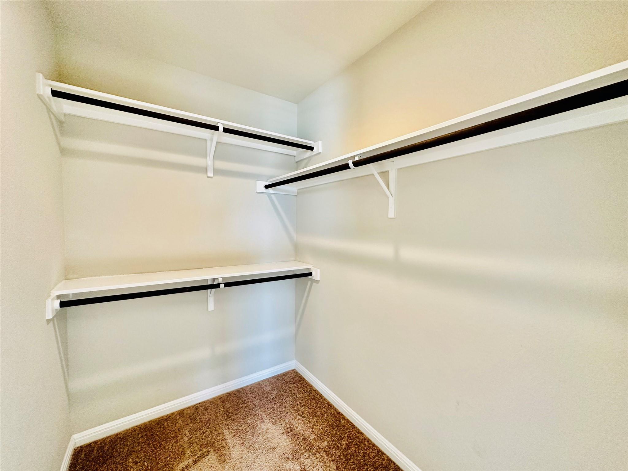 213 Bent Creek Dr, Hutto, TX 78634