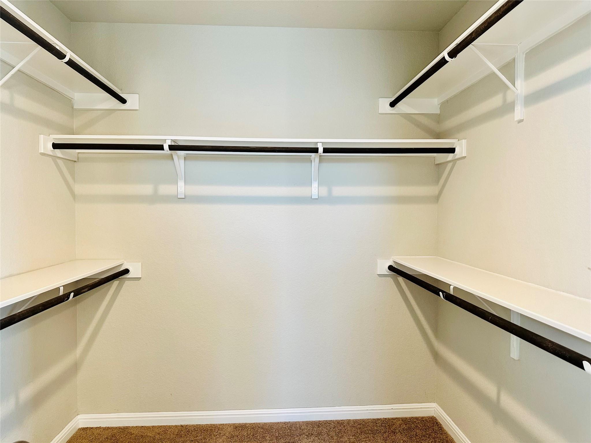 213 Bent Creek Dr, Hutto, TX 78634