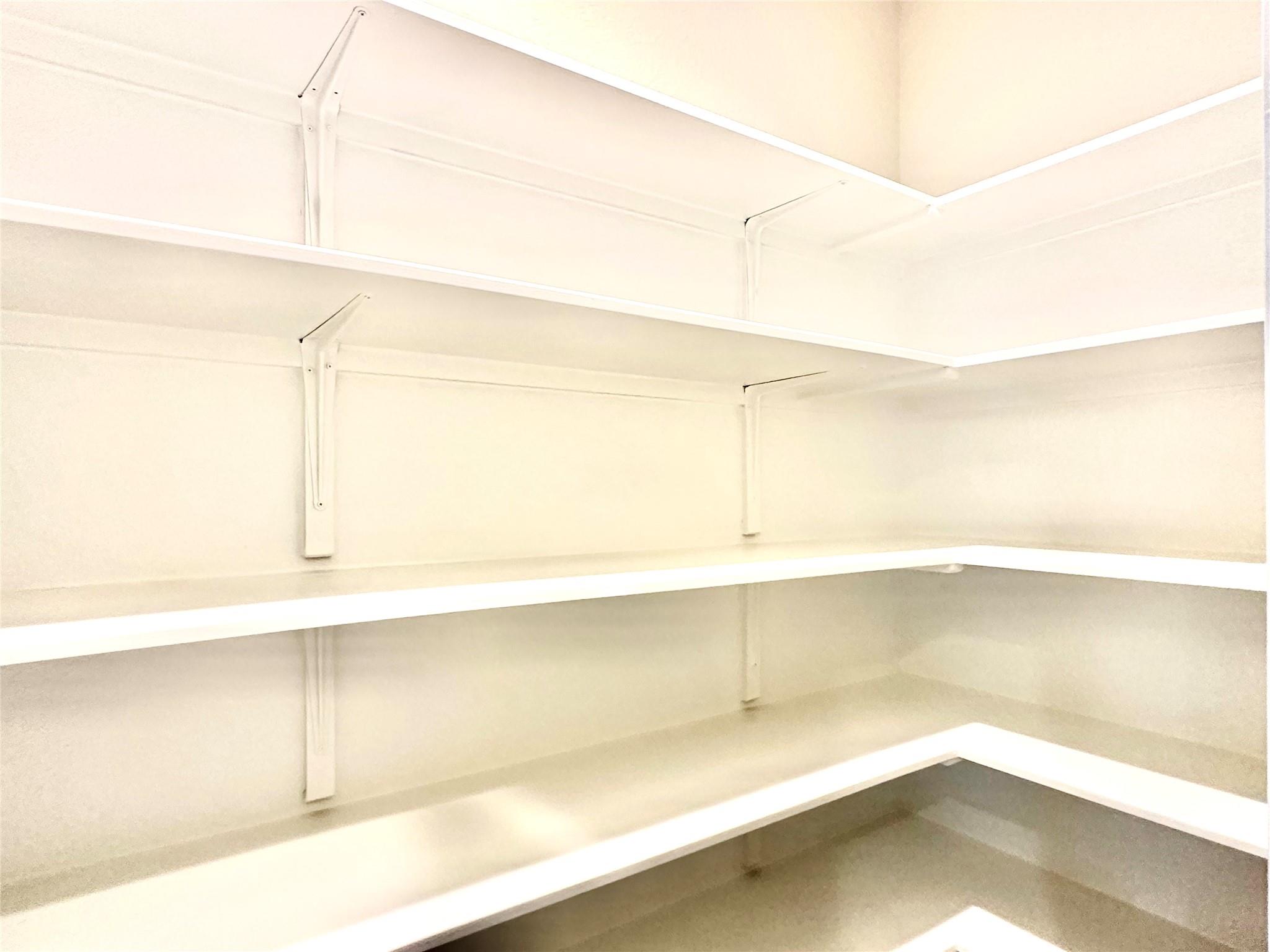 213 Bent Creek Dr, Hutto, TX 78634