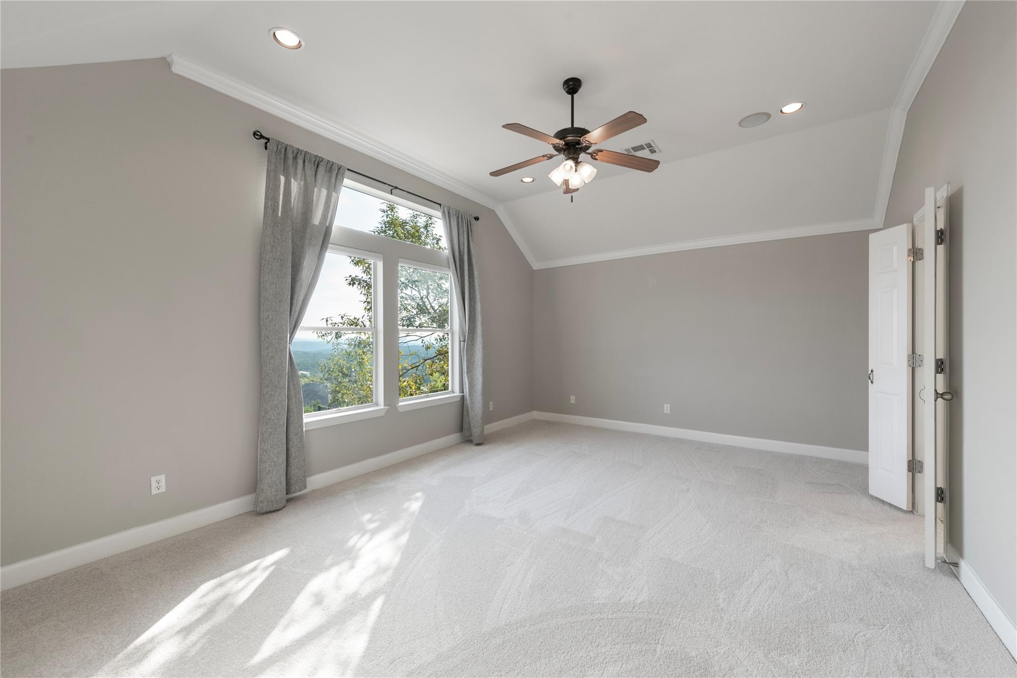 16 Mountain Terrace Cv, Austin, TX 78734