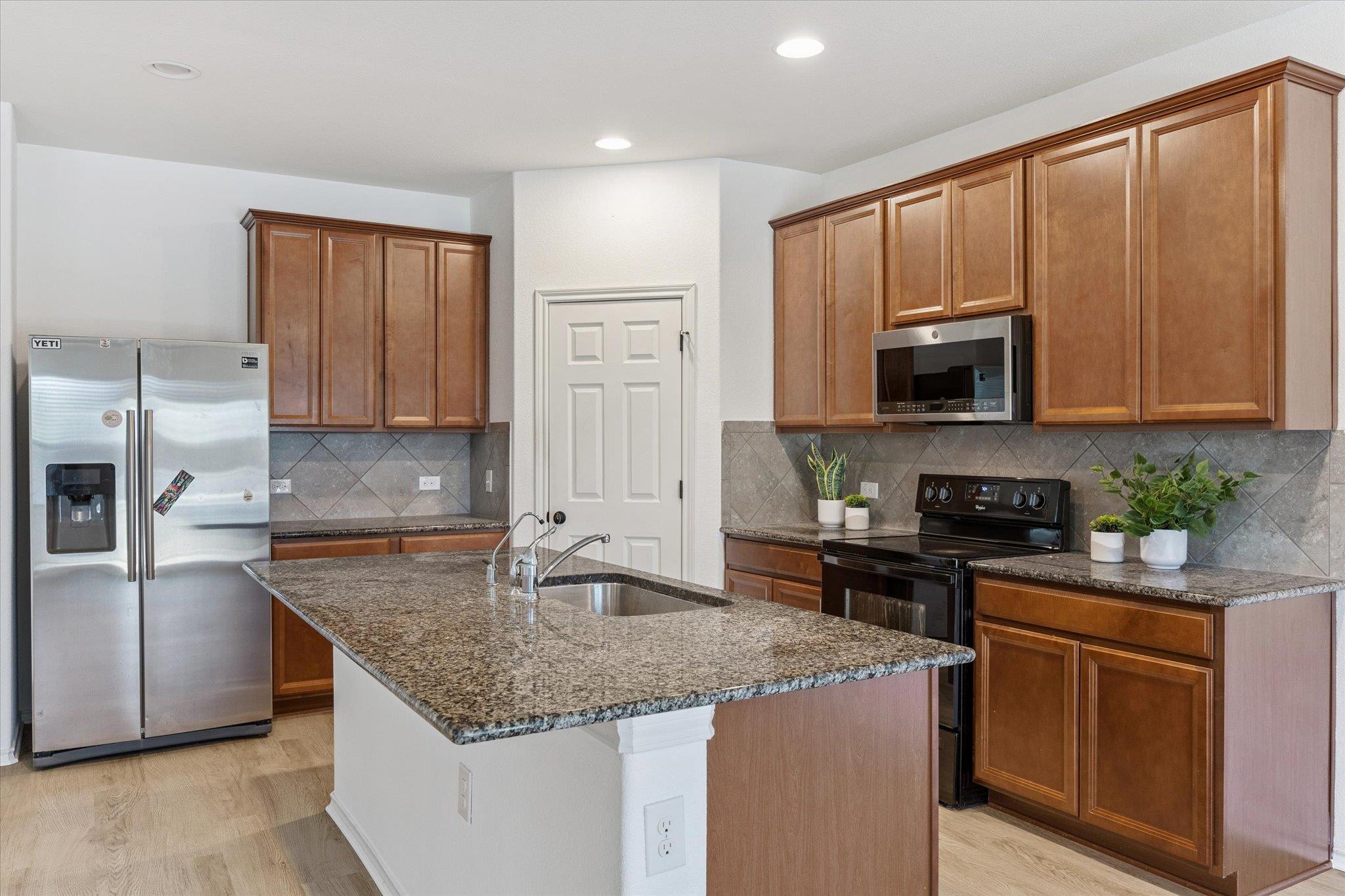 6320 Routenburn St, Austin, TX 78754