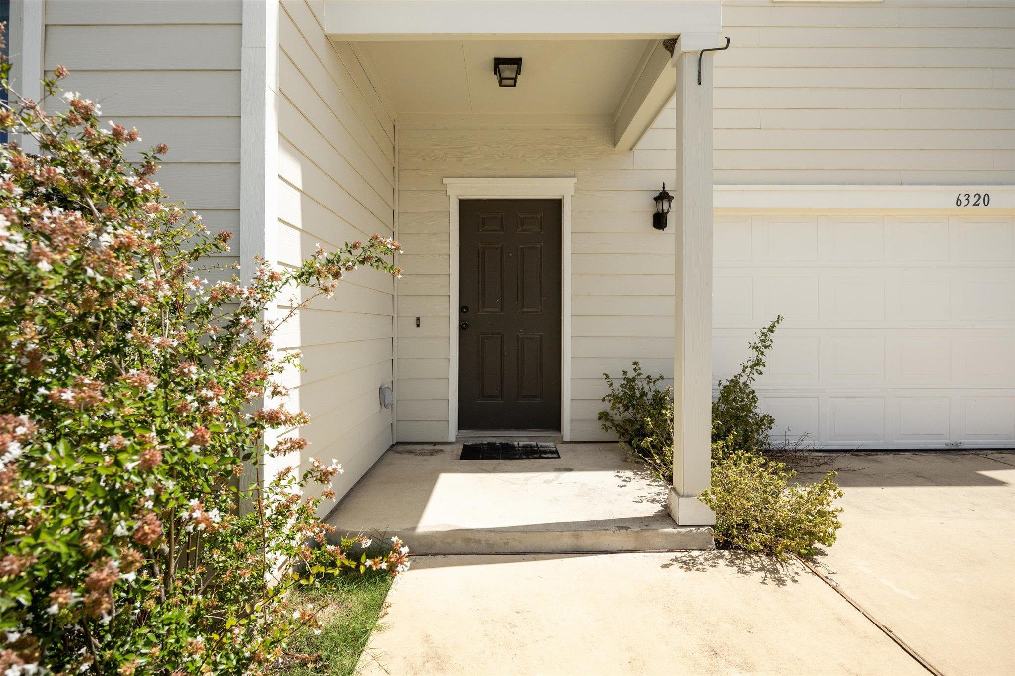6320 Routenburn St, Austin, TX 78754