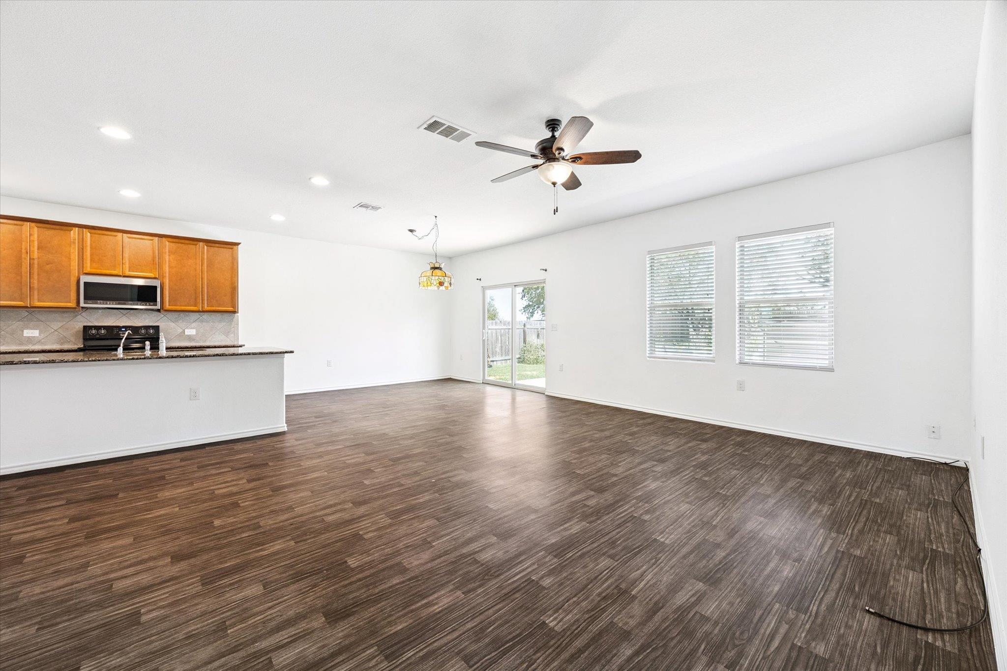 6320 Routenburn St, Austin, TX 78754