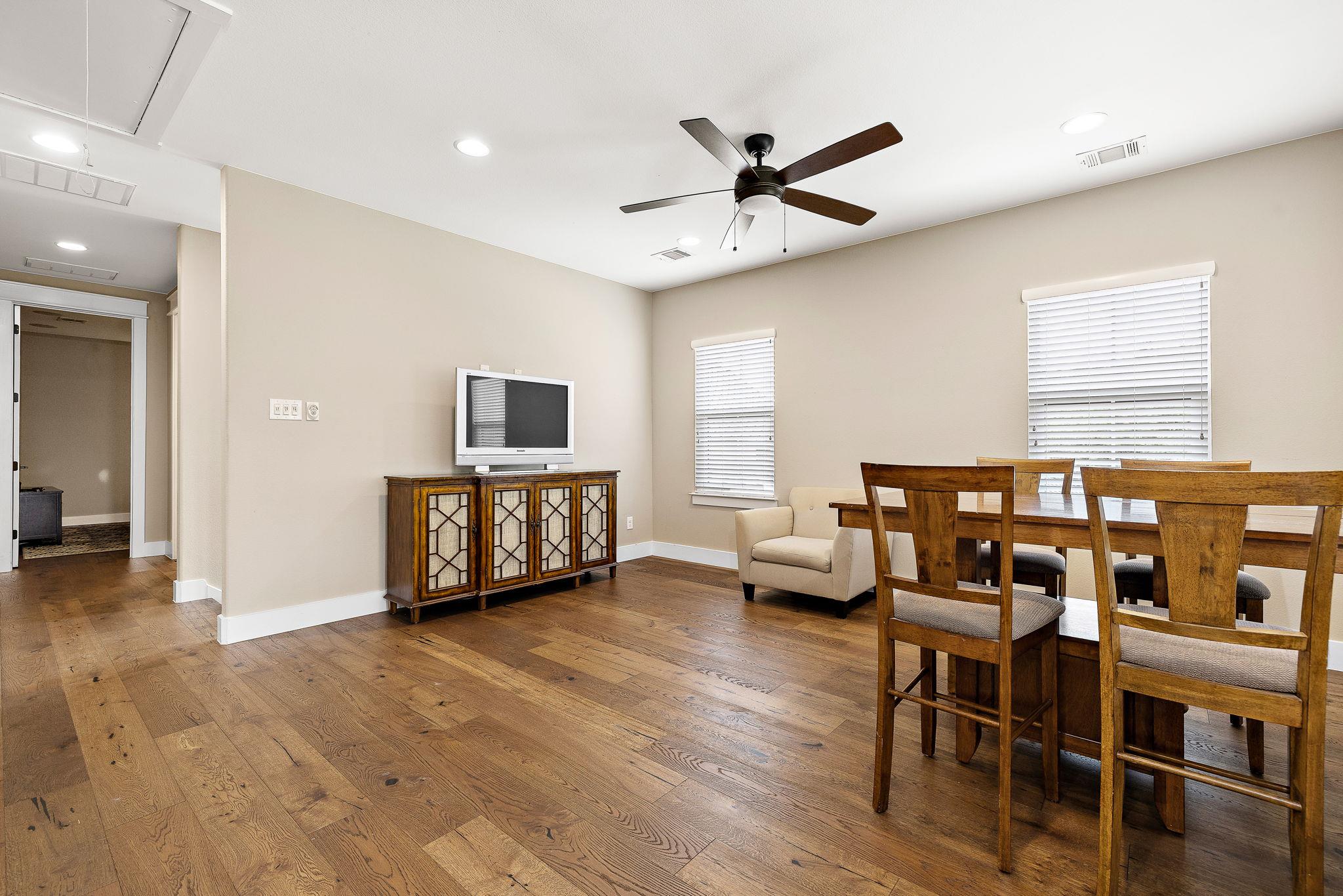 117 COVINGTON Cv, Georgetown, TX 78628