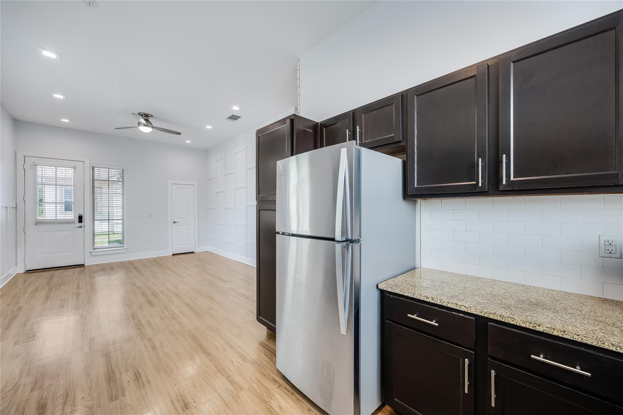 2400 Louis Henna Blvd # 201, Round Rock, TX 78664