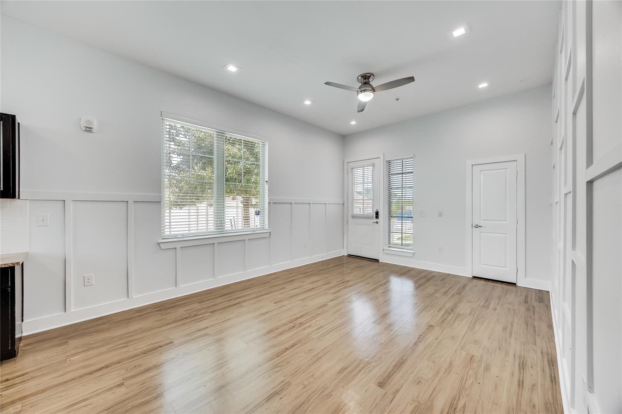 2400 Louis Henna Blvd # 201, Round Rock, TX 78664