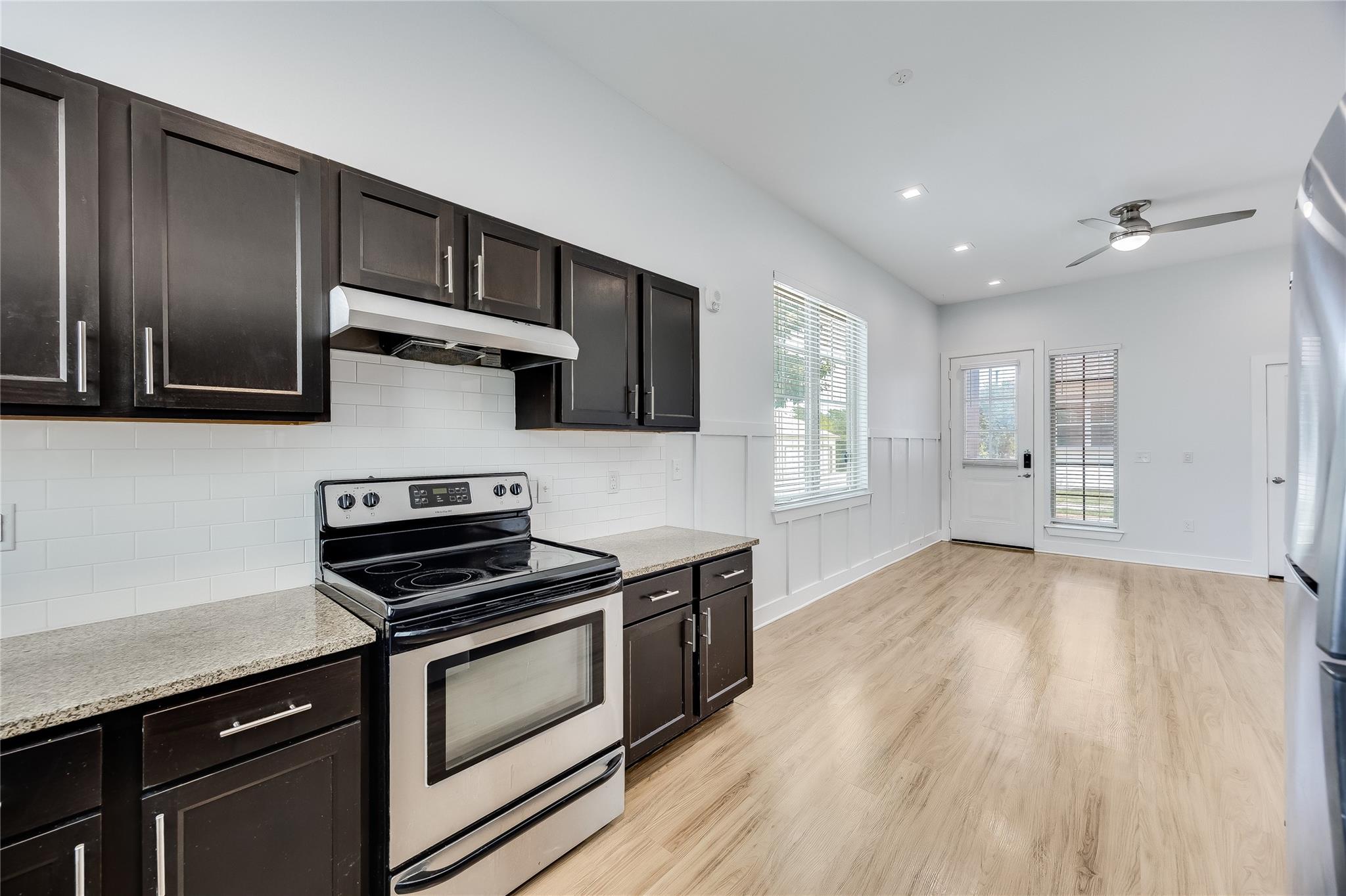 2400 Louis Henna Blvd # 201, Round Rock, TX 78664