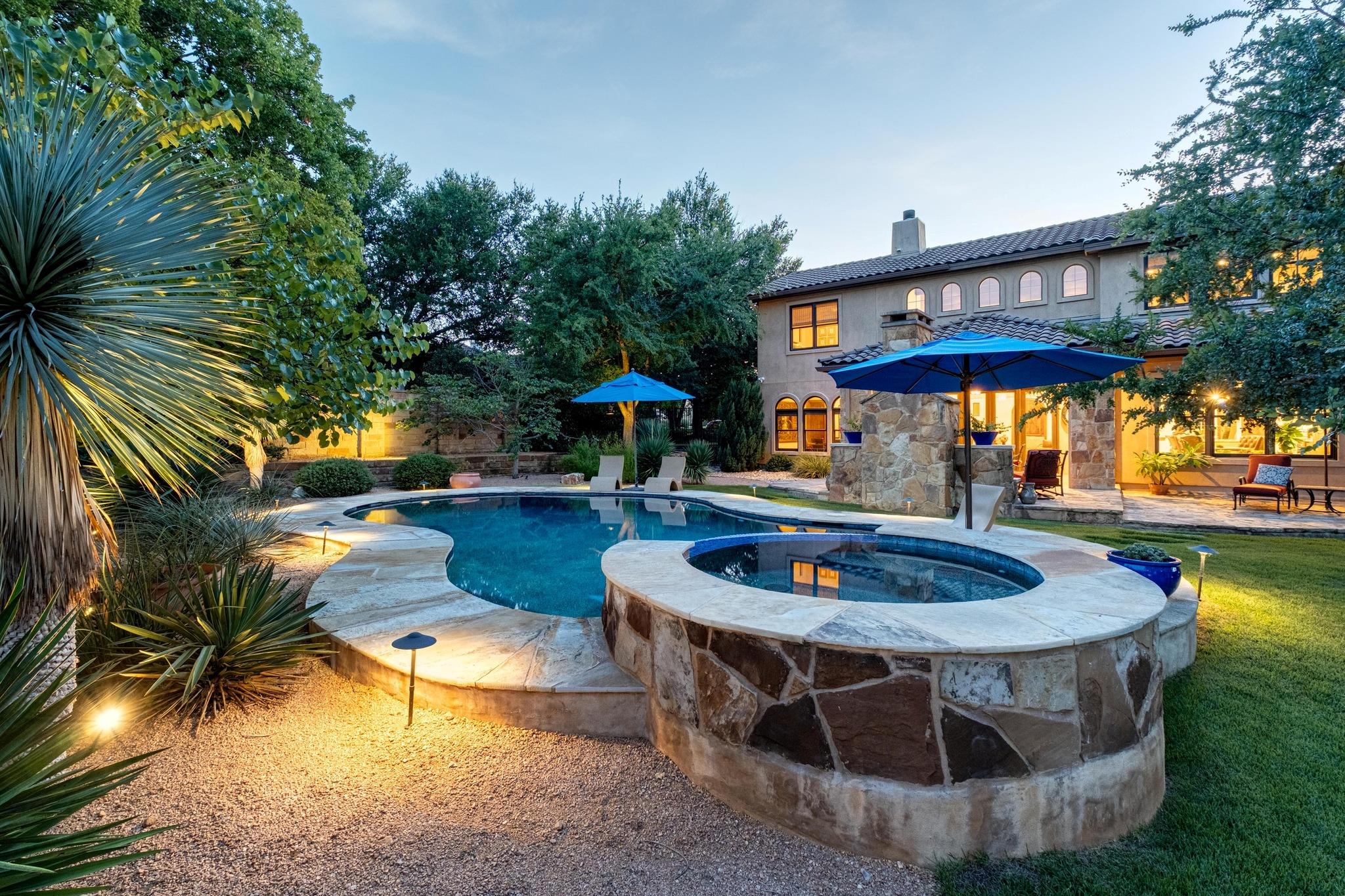 112 Dovetail Ln, Georgetown, TX 78628