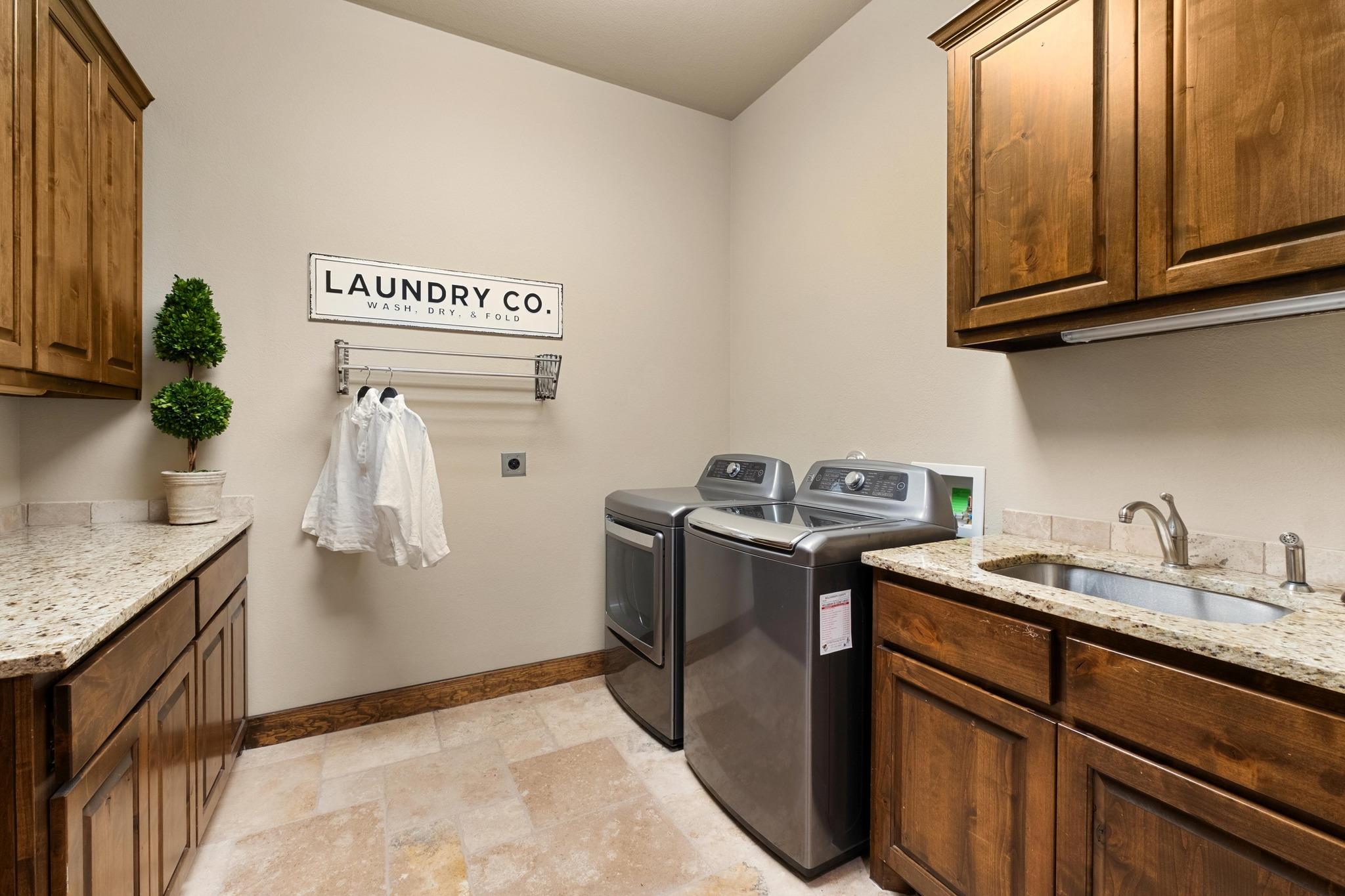 112 Dovetail Ln, Georgetown, TX 78628