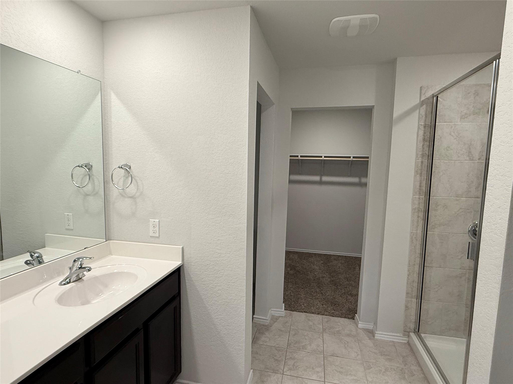 571 Taggart Trl, Jarrell, TX 76537