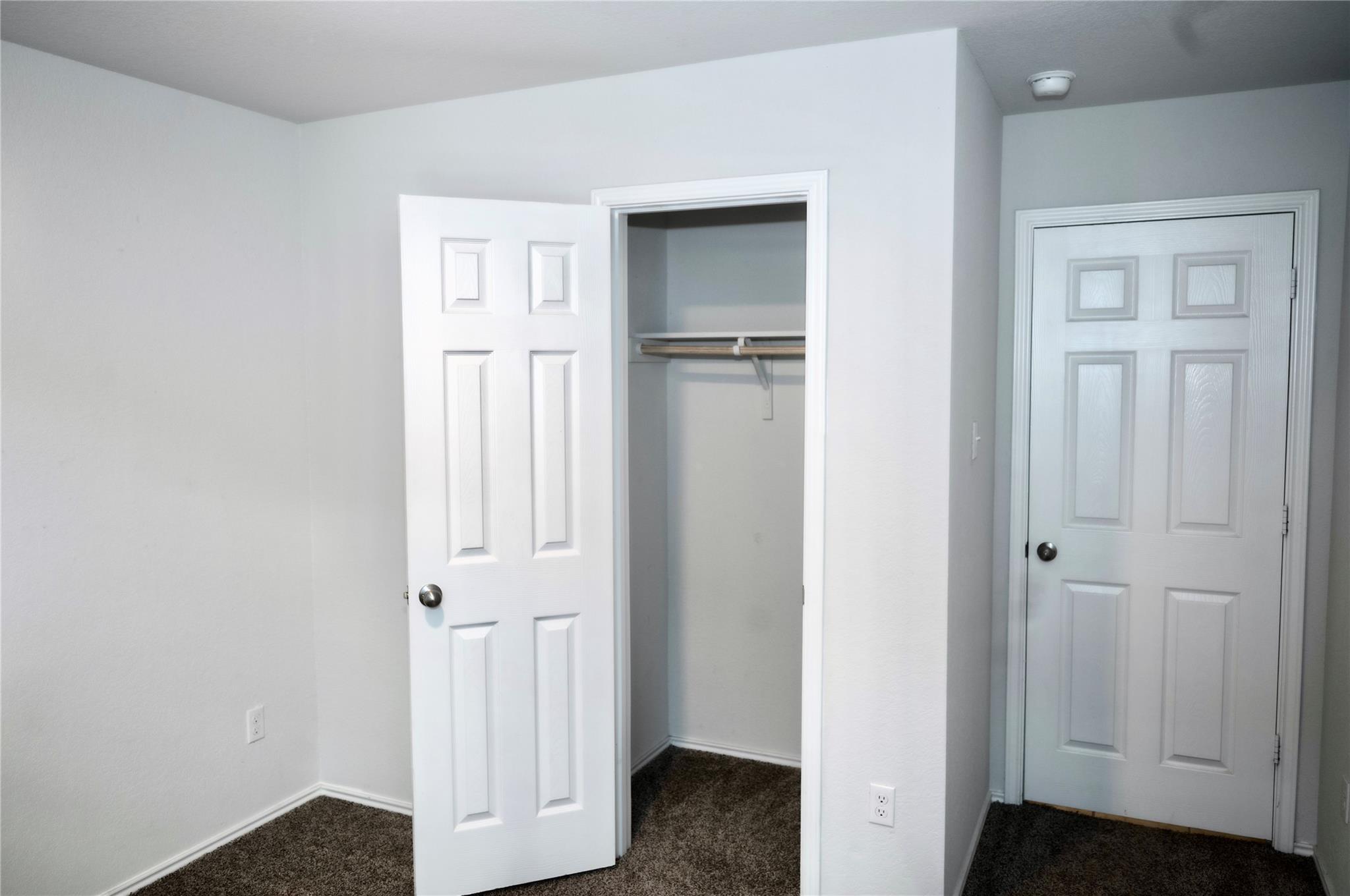 571 Taggart Trl, Jarrell, TX 76537