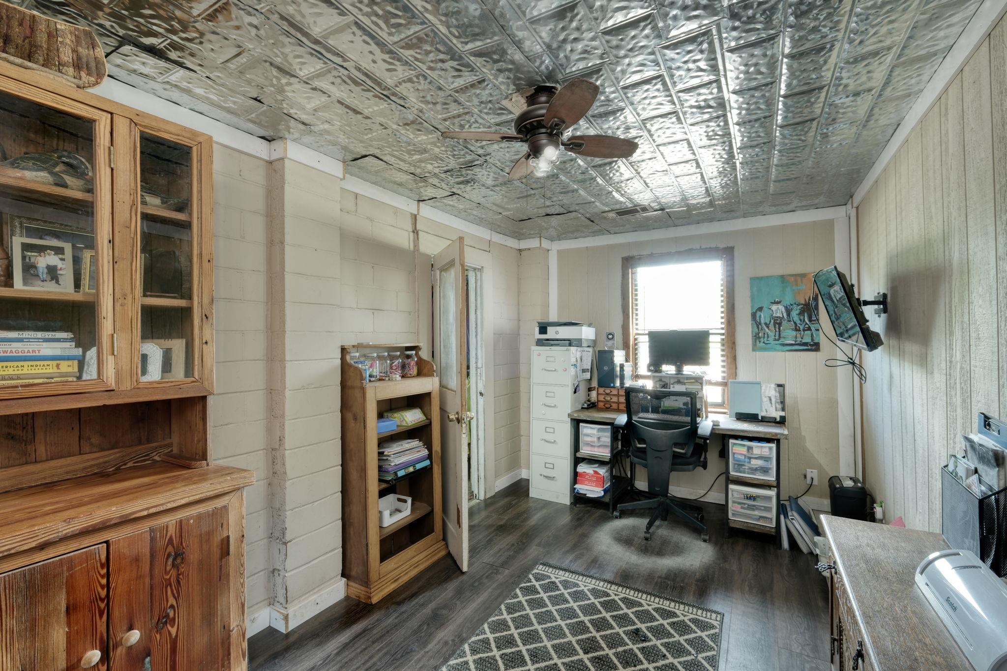 1032 County Road 340, Burnet, TX 78611