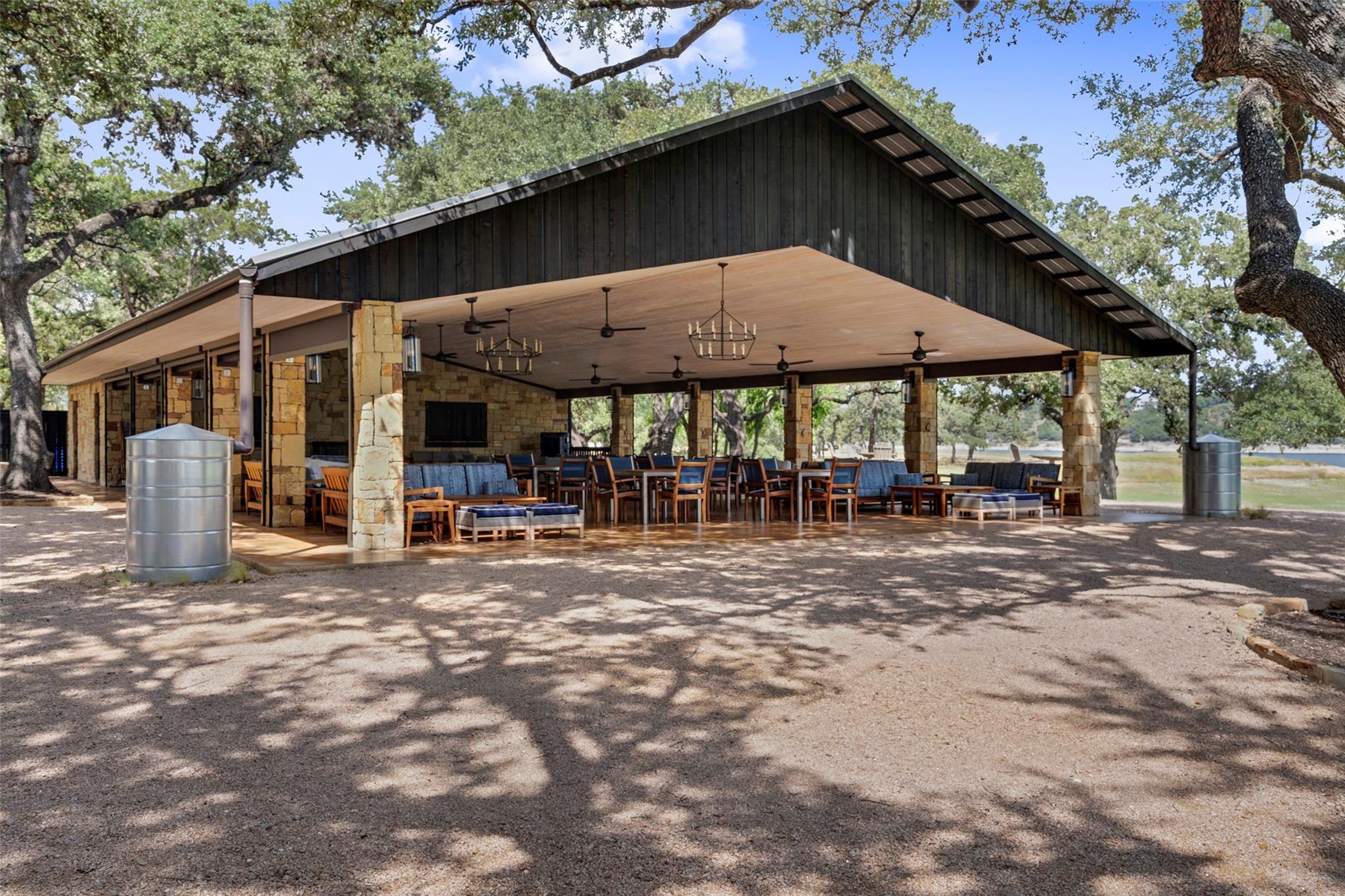 18509 Flying J Blvd, Spicewood, TX 78669