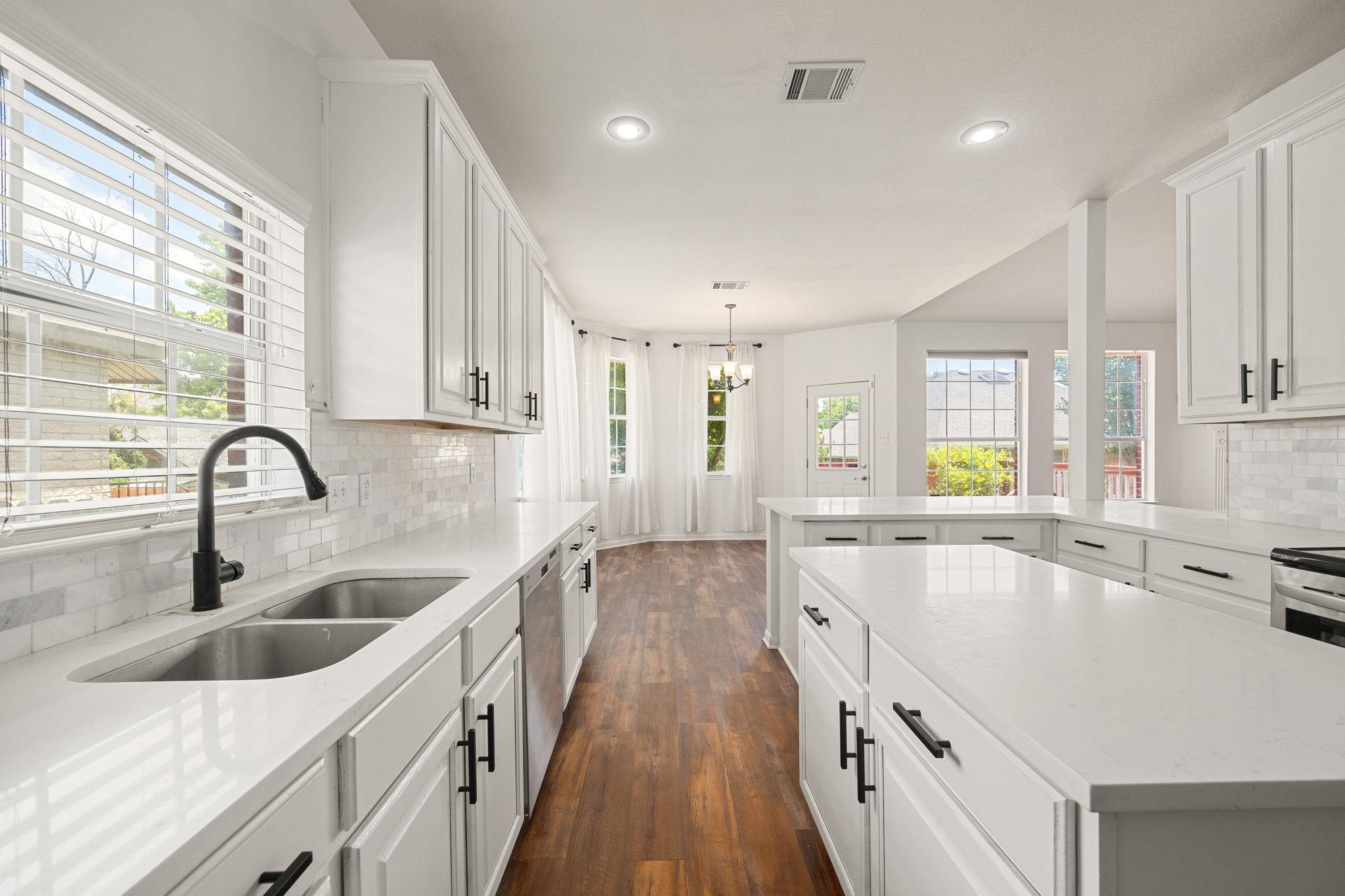 1719 Apache Trl, Round Rock, TX 78665