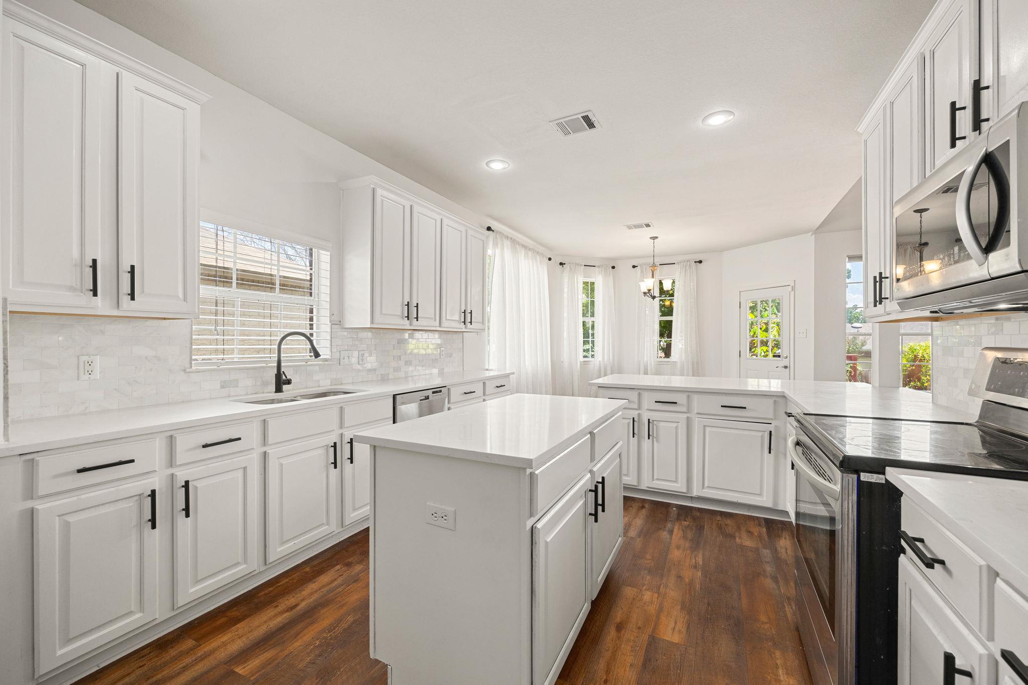 1719 Apache Trl, Round Rock, TX 78665