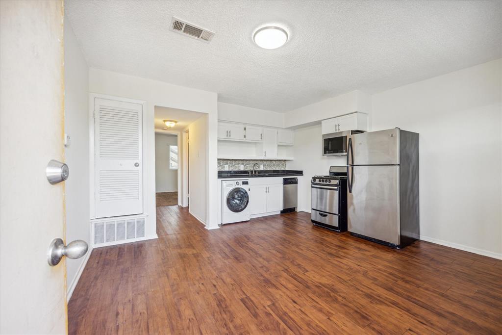 2401 Manor Rd # 232A, Austin, TX 78722