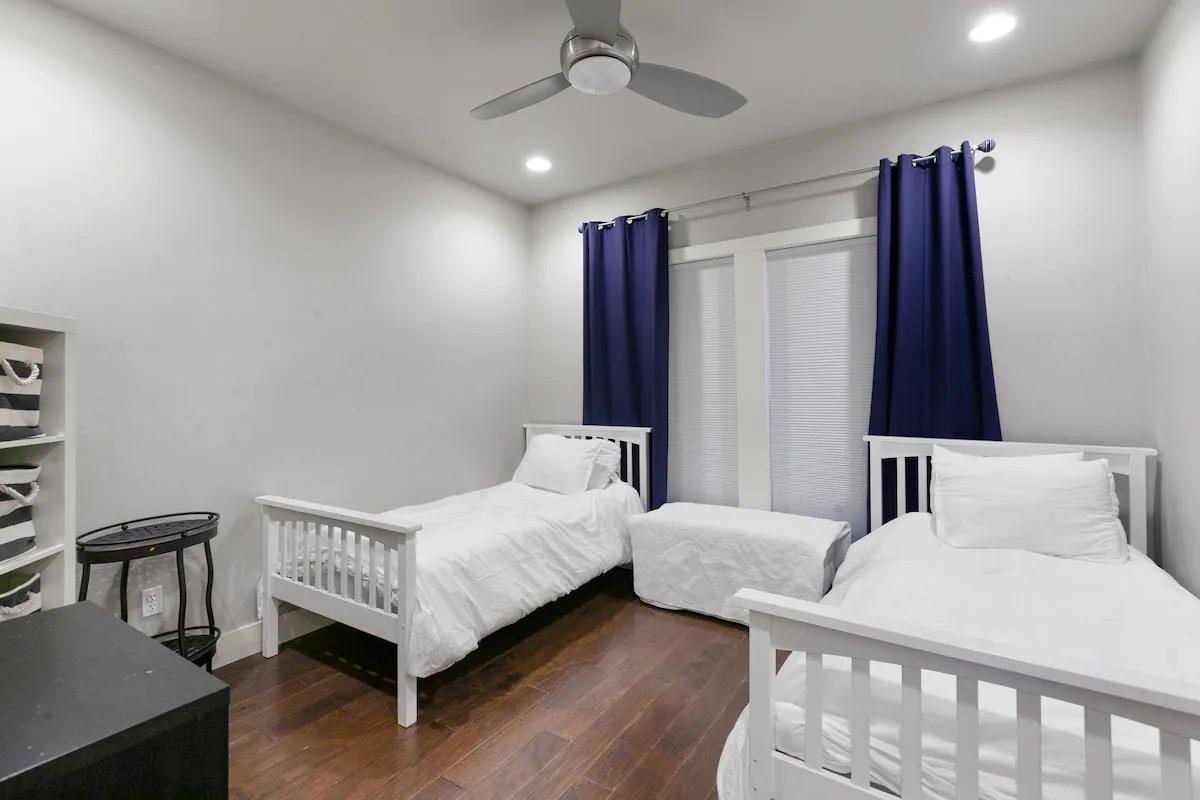 3406 GILBERT St, Austin, TX 78703