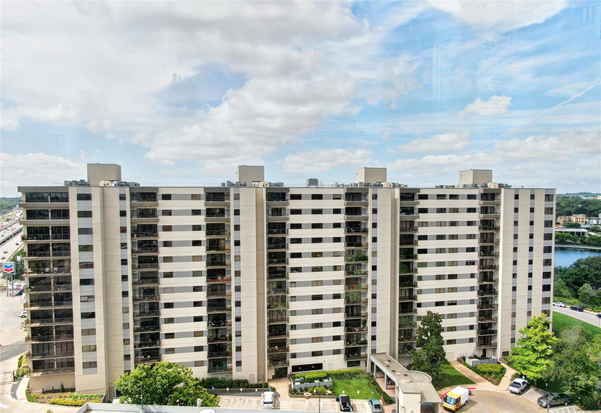 40 N Interstate 35 Expy # 2C2, Austin, TX 78701