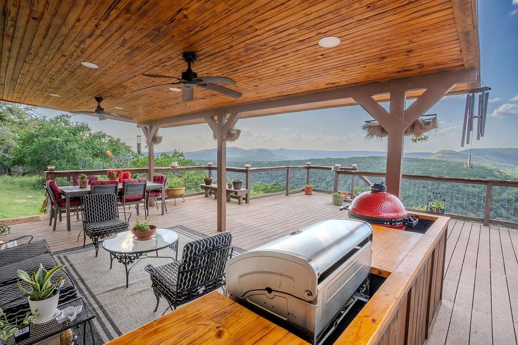 1950 Estrellita Ranch Rd, Canyon Lake, TX 78133