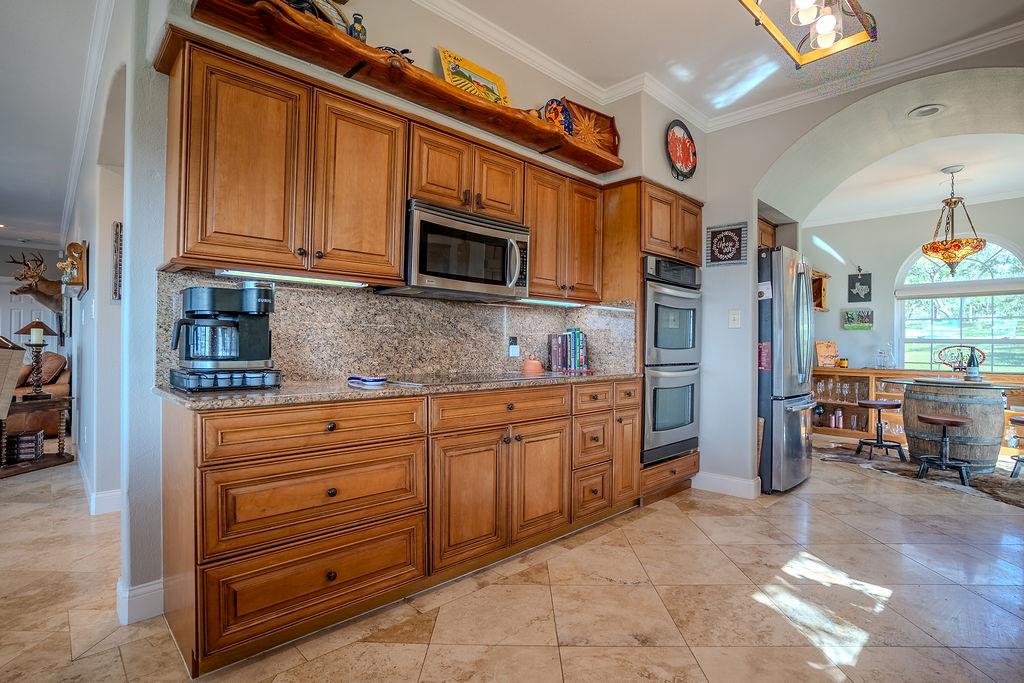 1950 Estrellita Ranch Rd, Canyon Lake, TX 78133