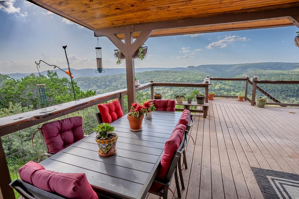 1950 Estrellita Ranch Rd, Canyon Lake, TX 78133
