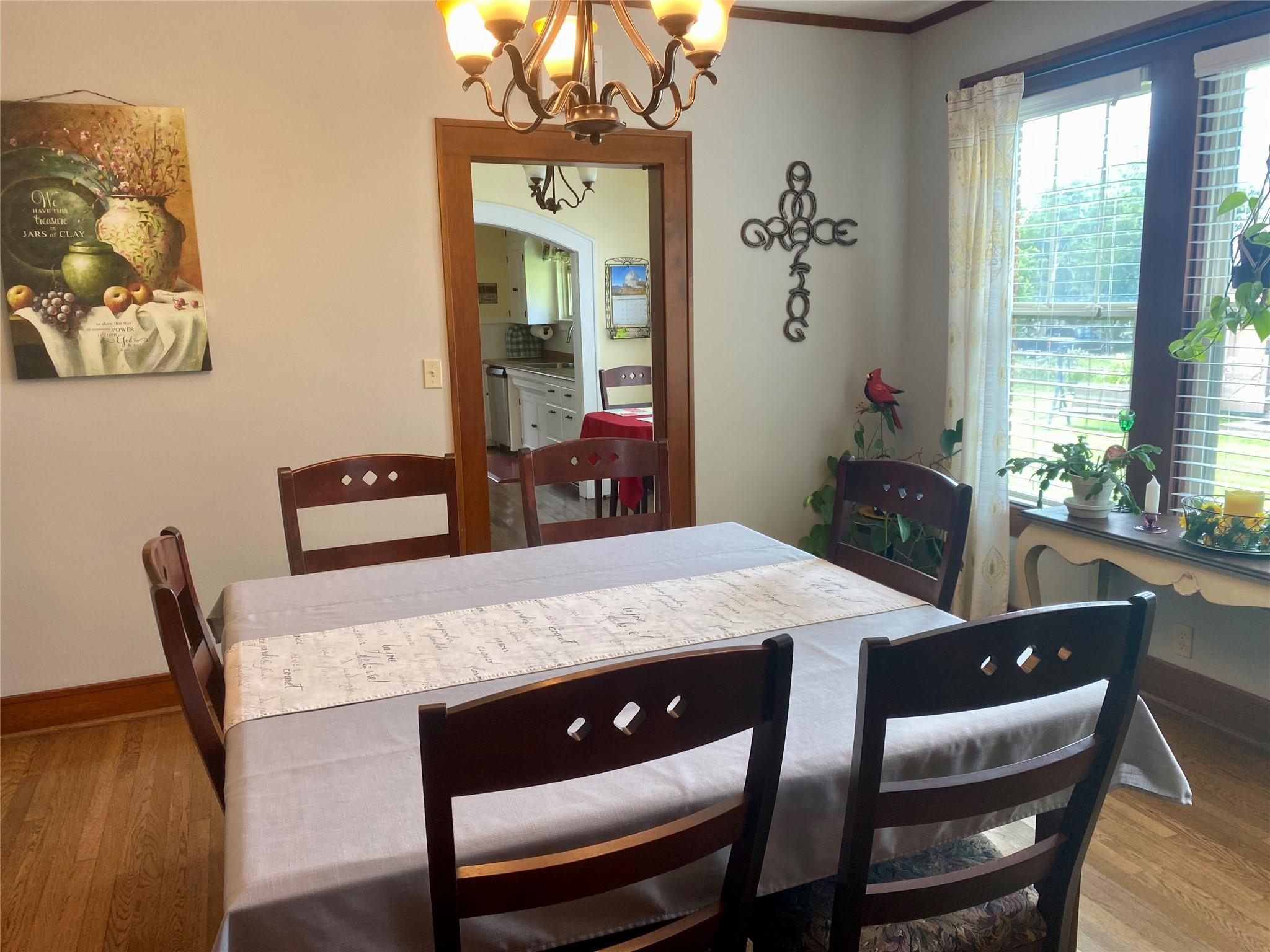 592 E Hempstead, Giddings, TX 78942