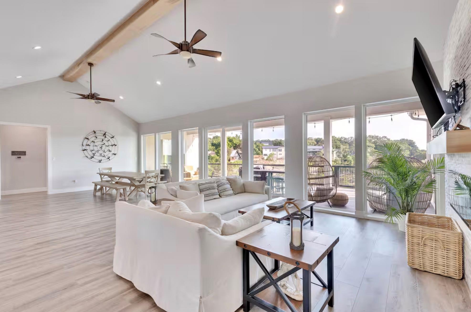 16323 Lake Loop, Austin, TX 78734