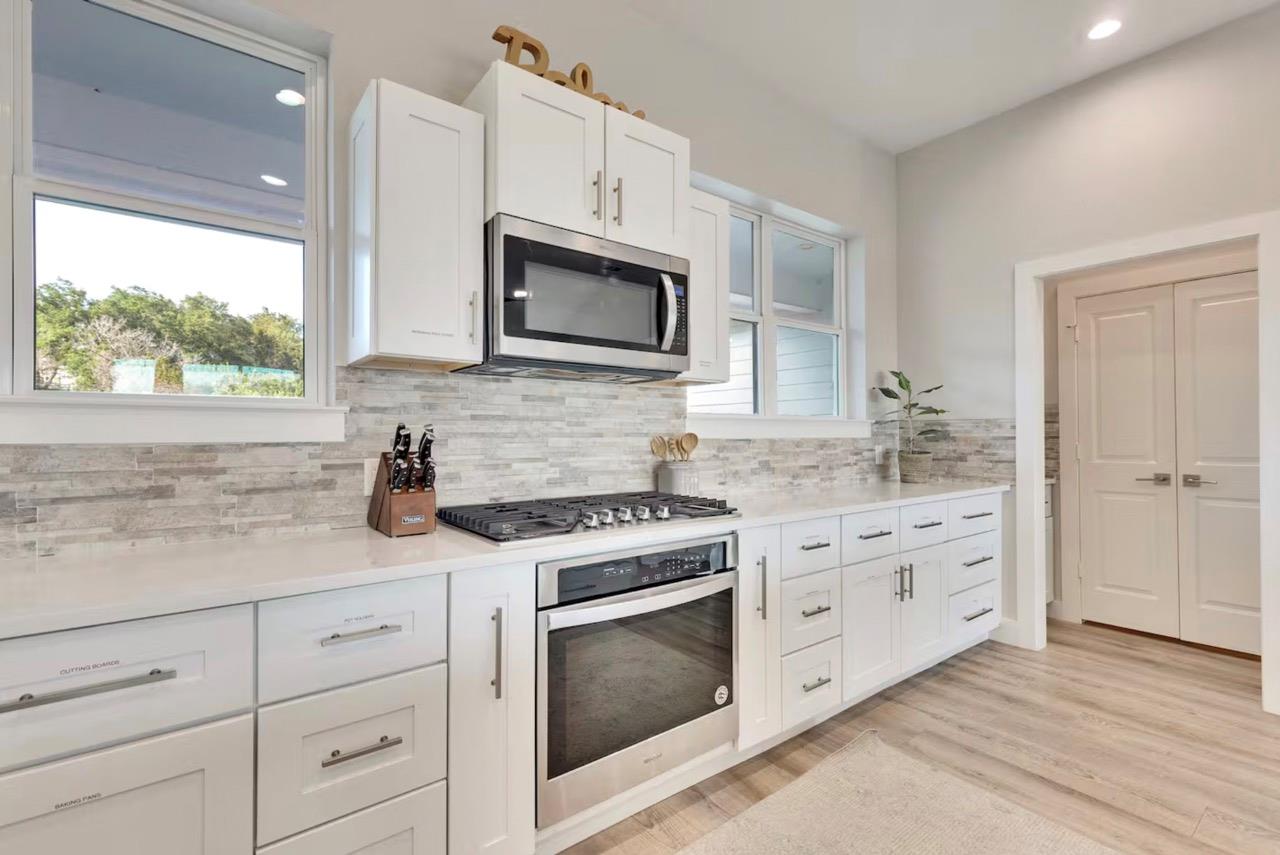 16323 Lake Loop, Austin, TX 78734